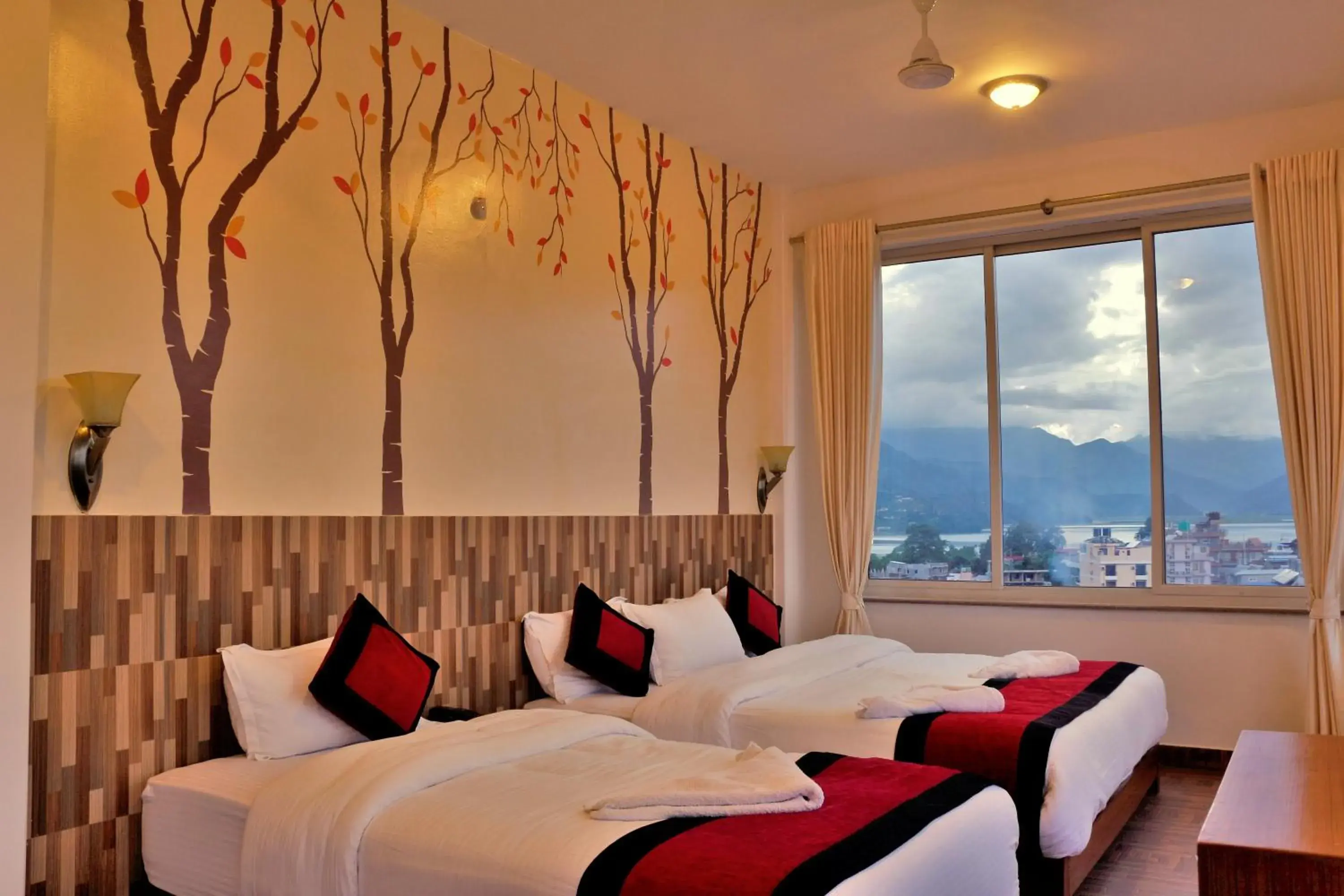 Suite with Mountain View in Hotel City Inn - Mountain View Suite with Mountain View in Hotel City Inn - Mountain View