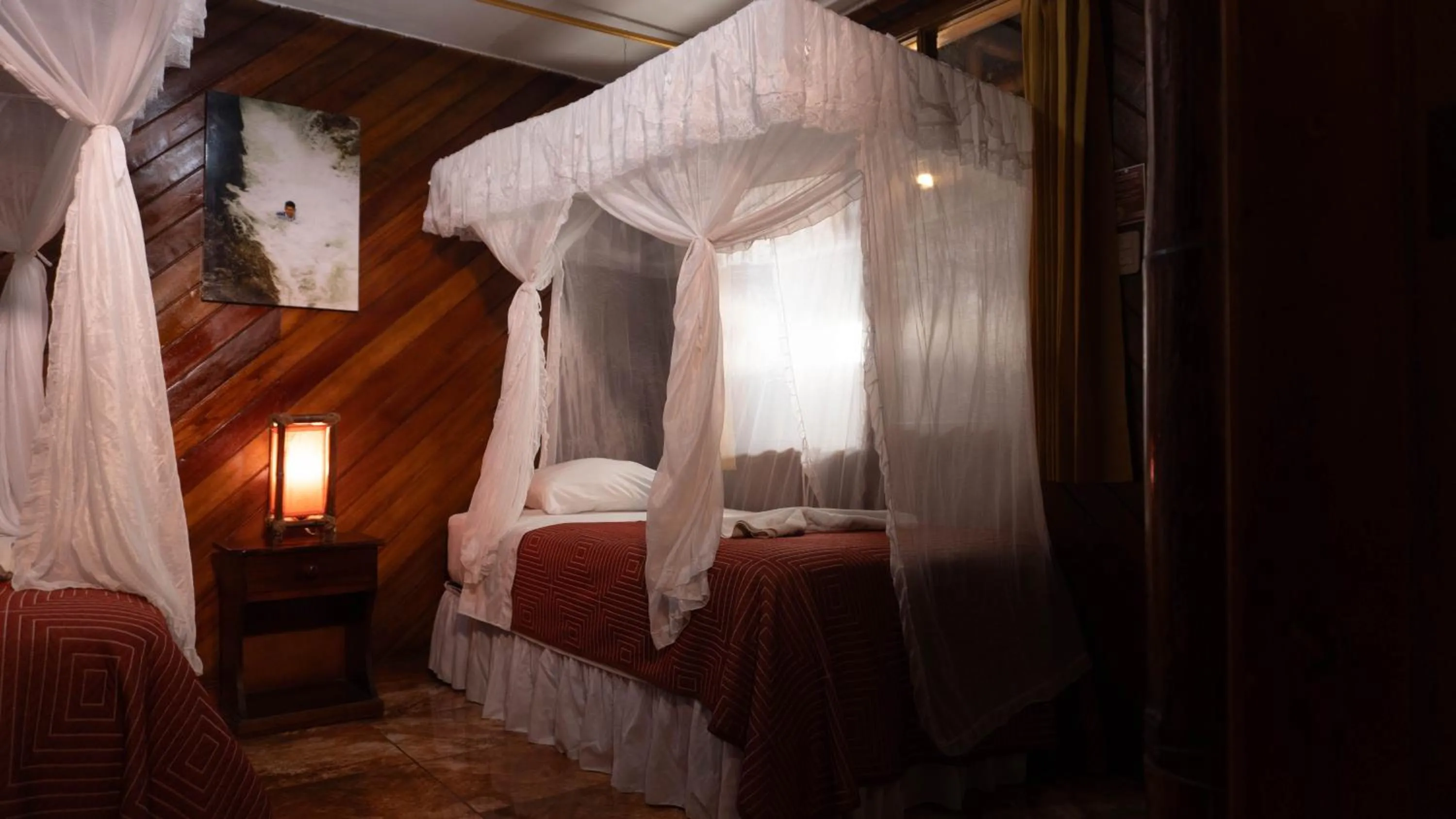 Bedroom, Bed in Shandia Lodge