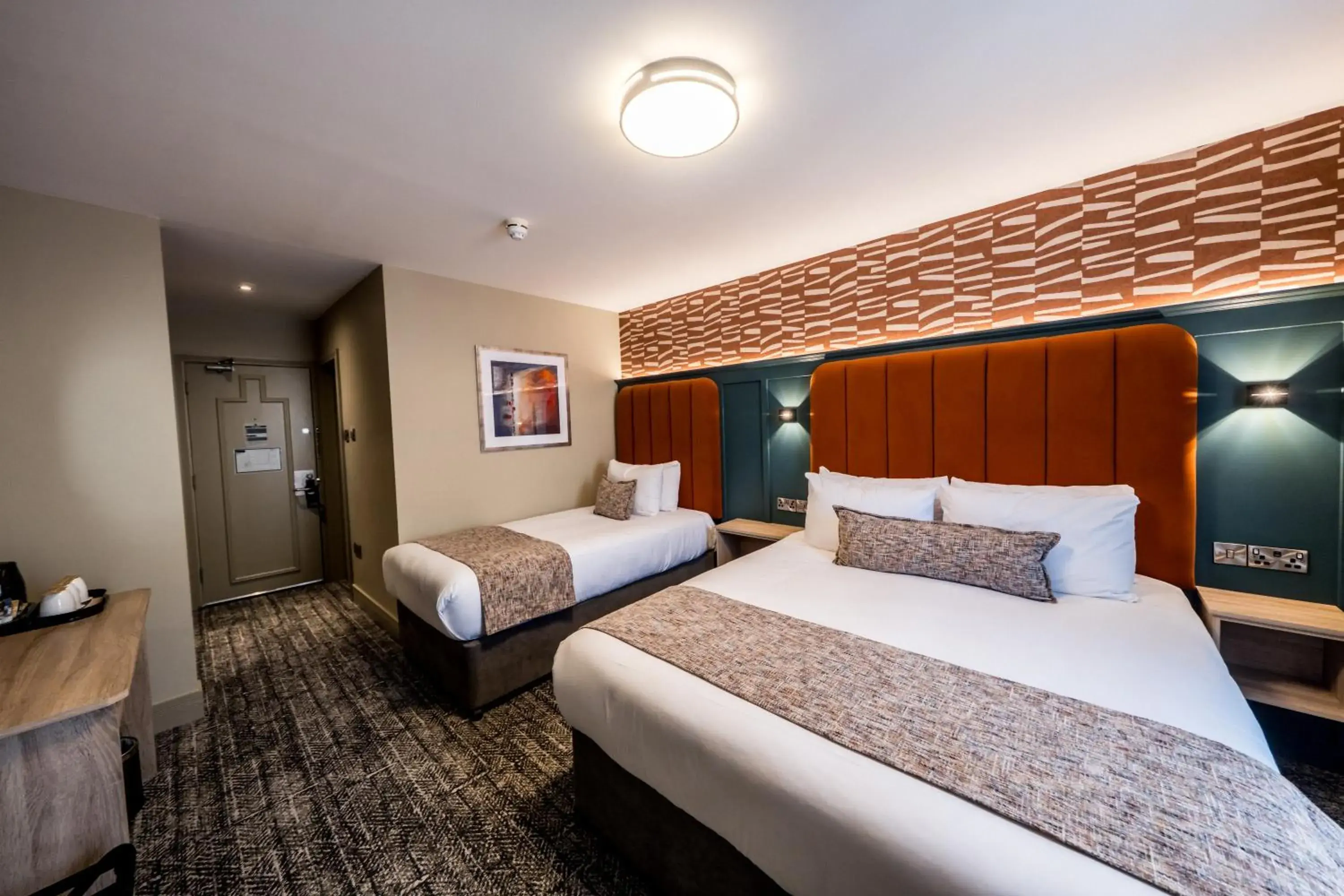 Deluxe Double Room with Extra Bed in The Maiden City Hotel Deluxe Double Room with Extra Bed in The Maiden City Hotel