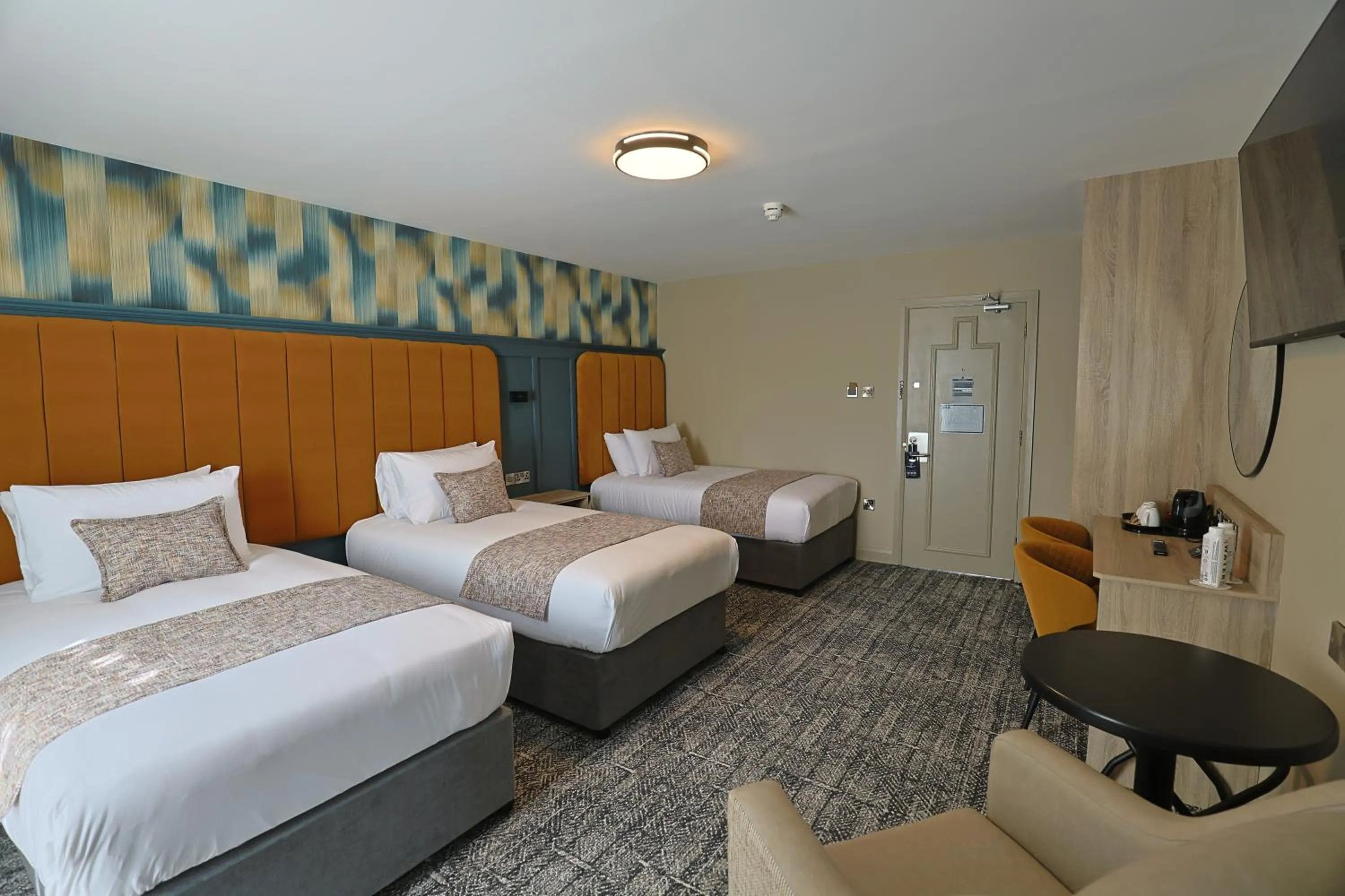 Bedroom, Bed in The Maiden City Hotel