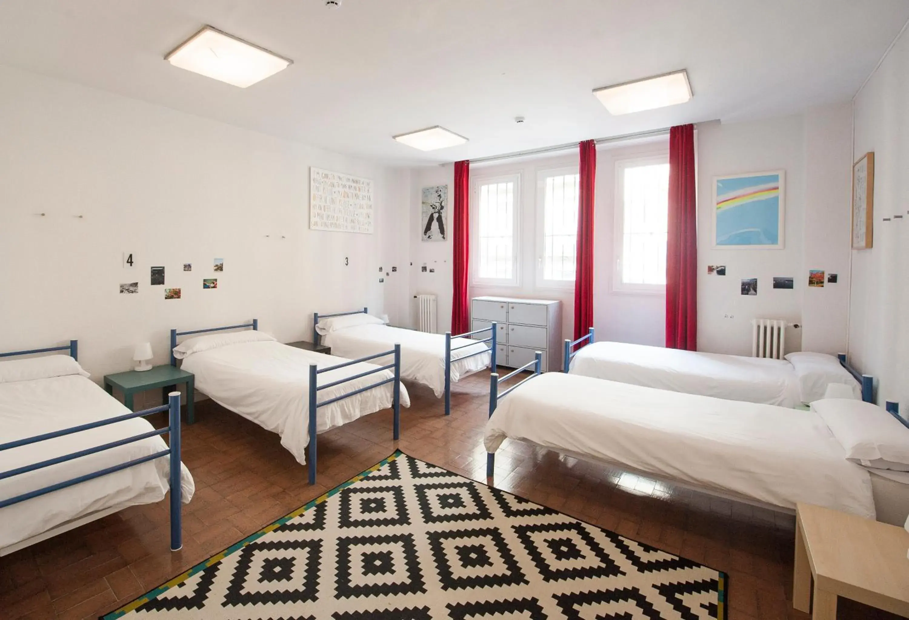 6-Bed Mixed Dormitory Room in A Room In The City Hostel 6-Bed Mixed Dormitory Room in A Room In The City Hostel