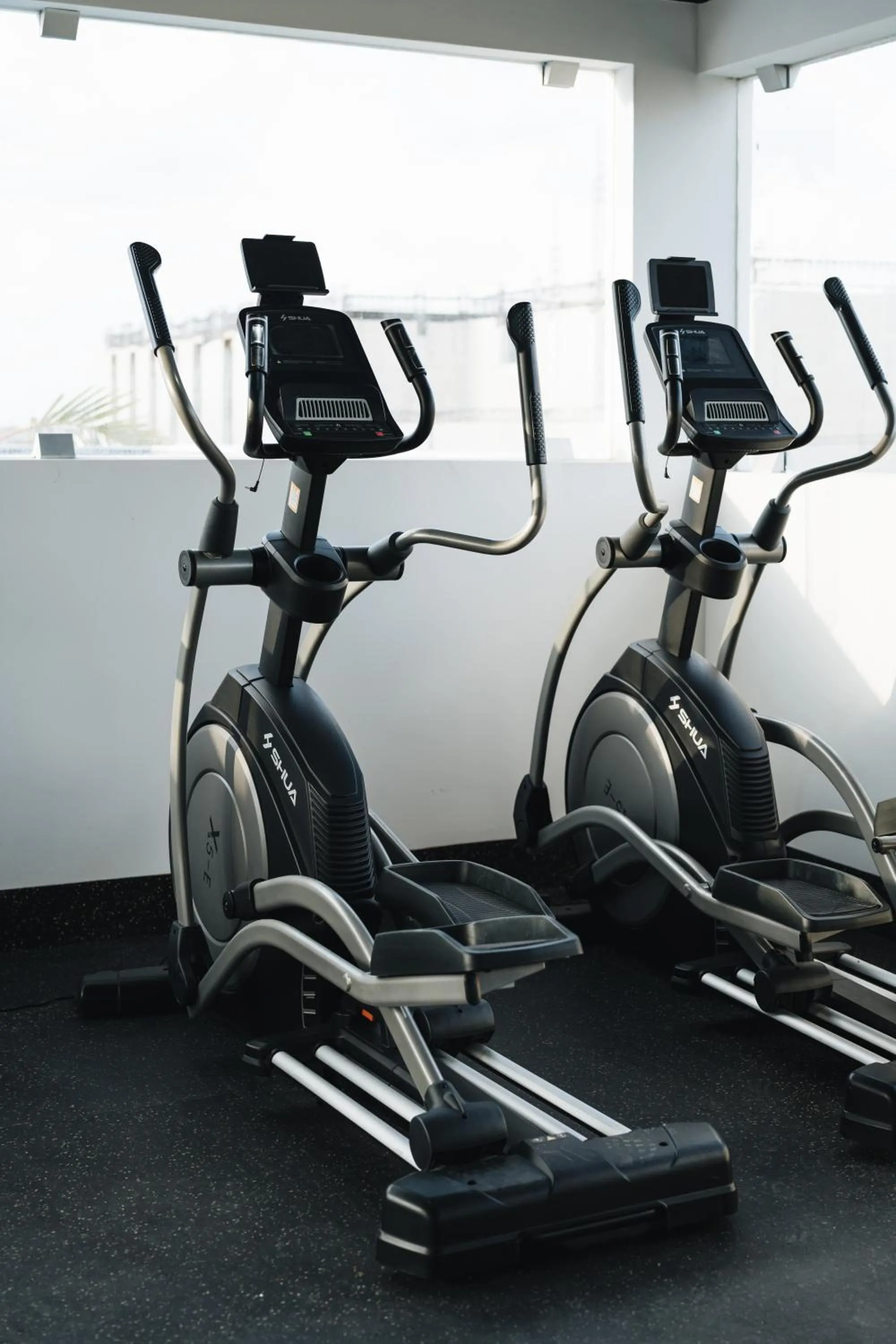 Fitness centre/facilities in Best Condo with Rooftop Pool, Gym, Coworking, Cinema