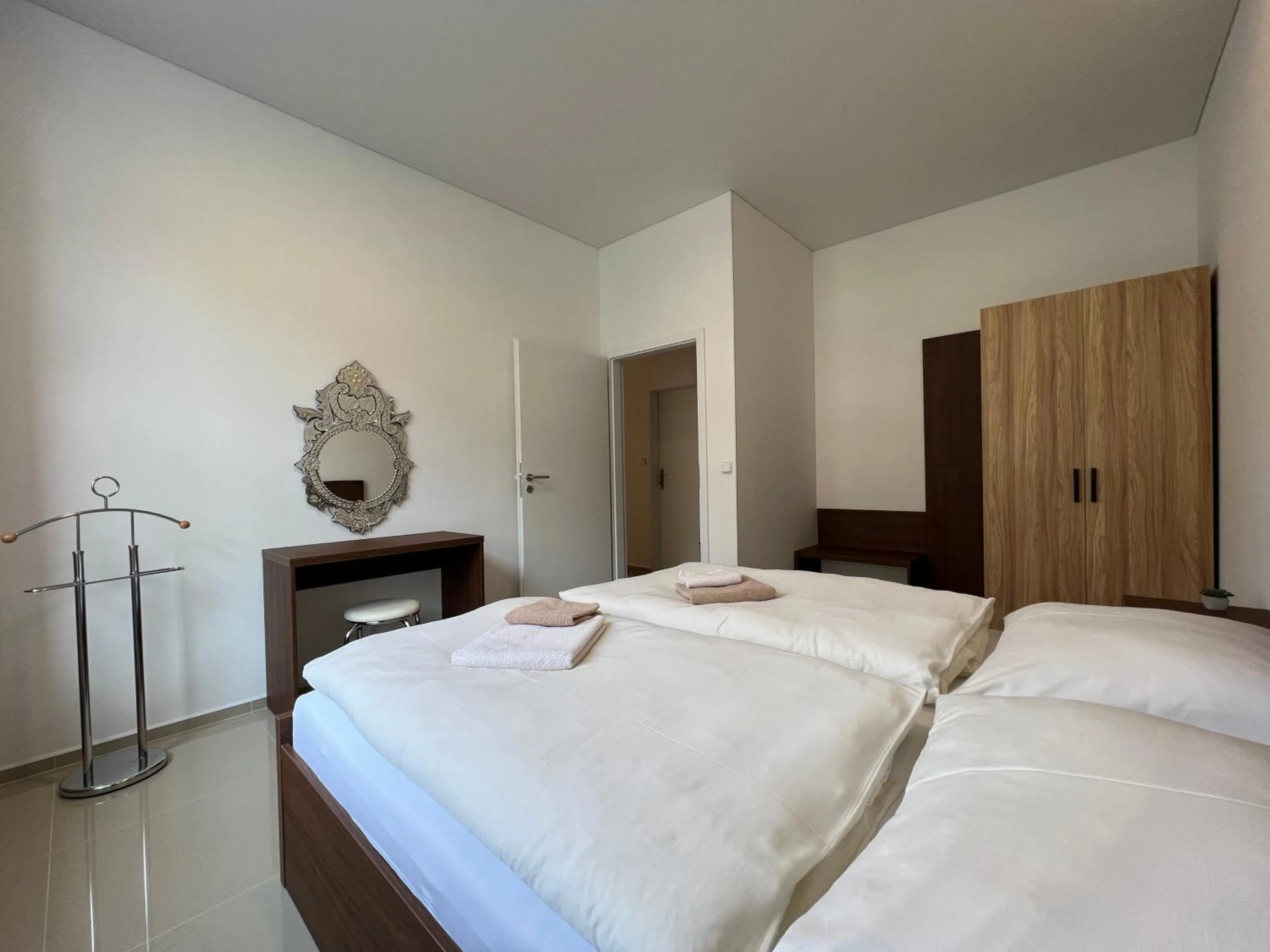 Bed in Madonna Apartments