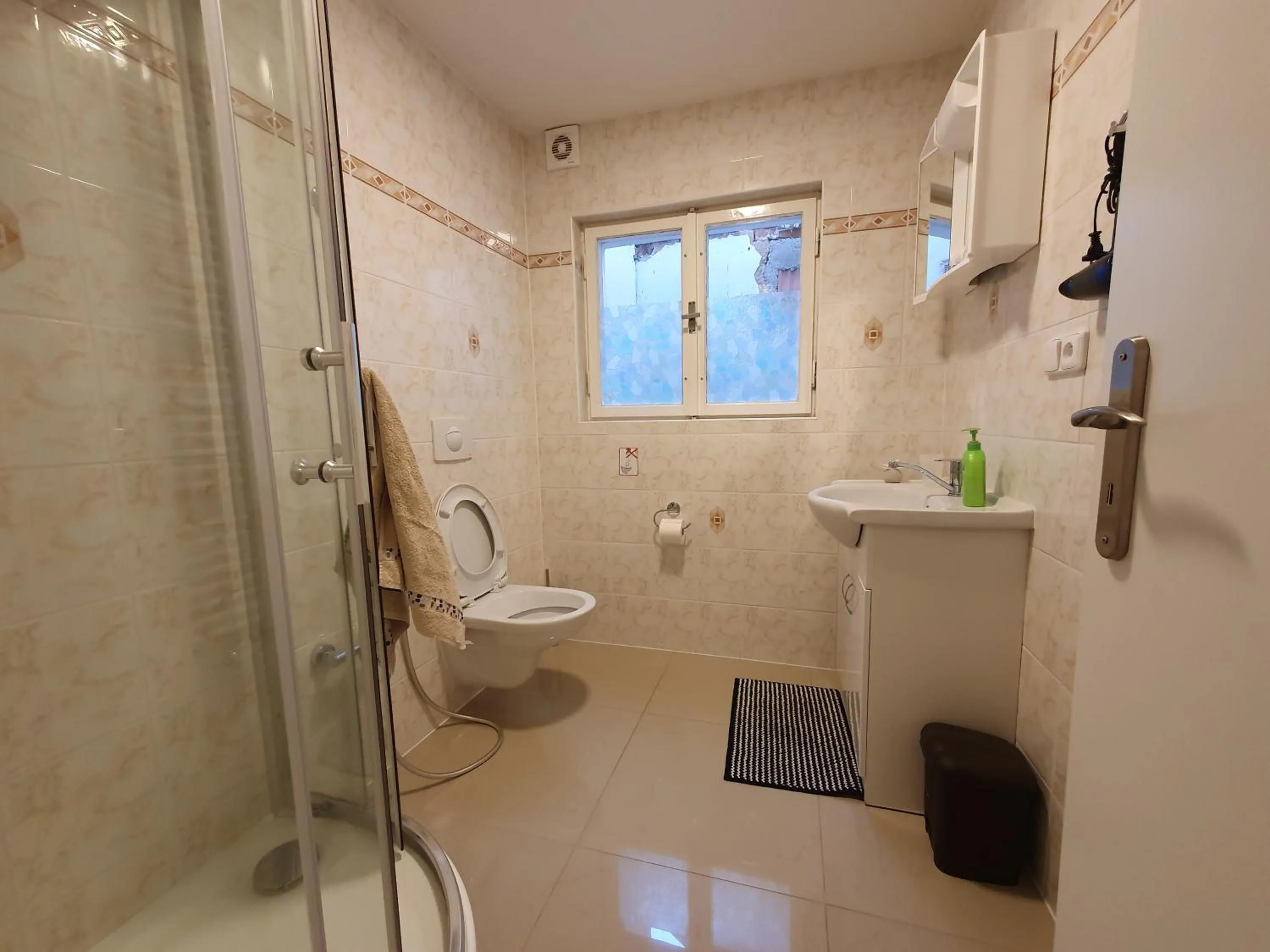 Bathroom in Madonna Apartments