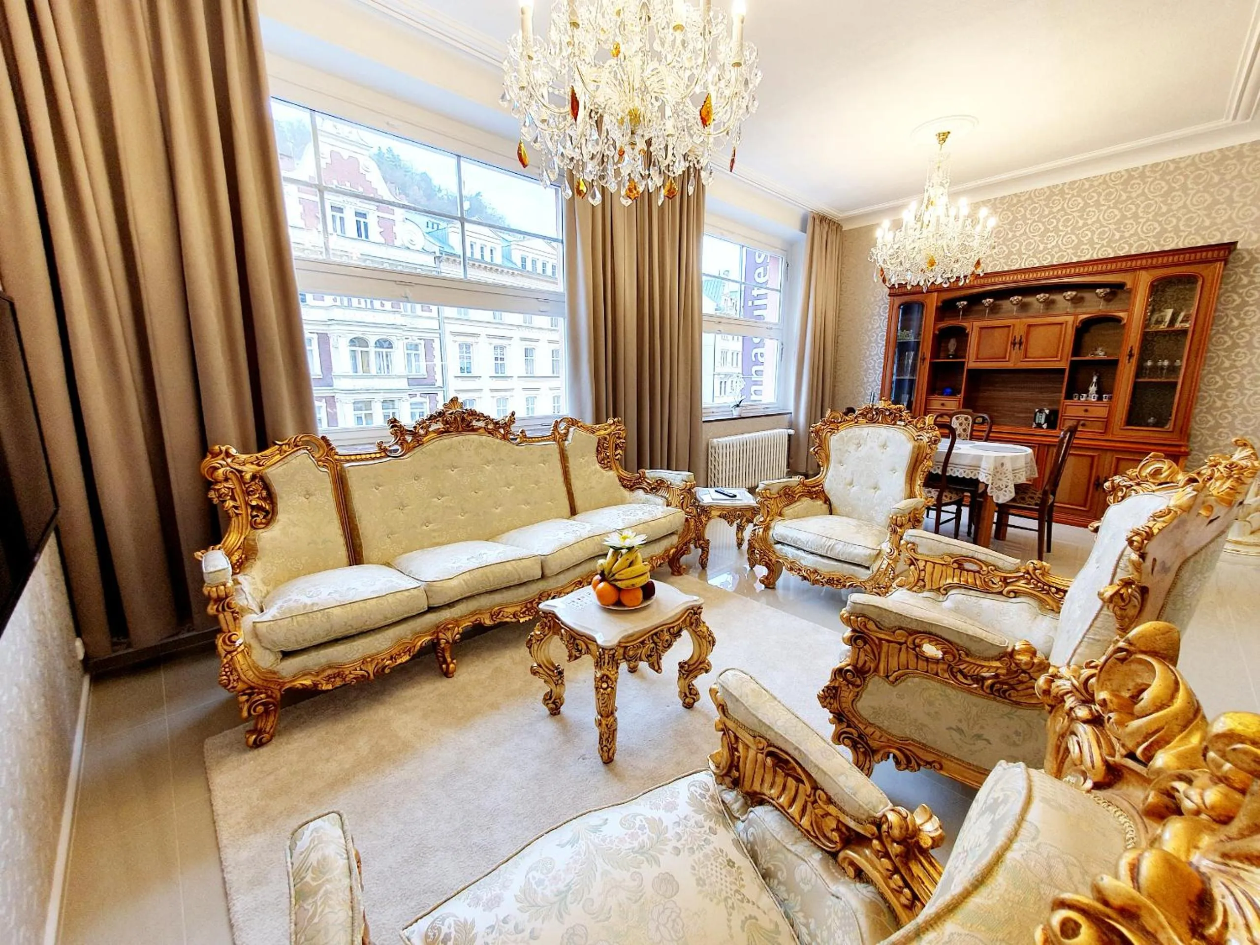 Living room in Madonna Apartments