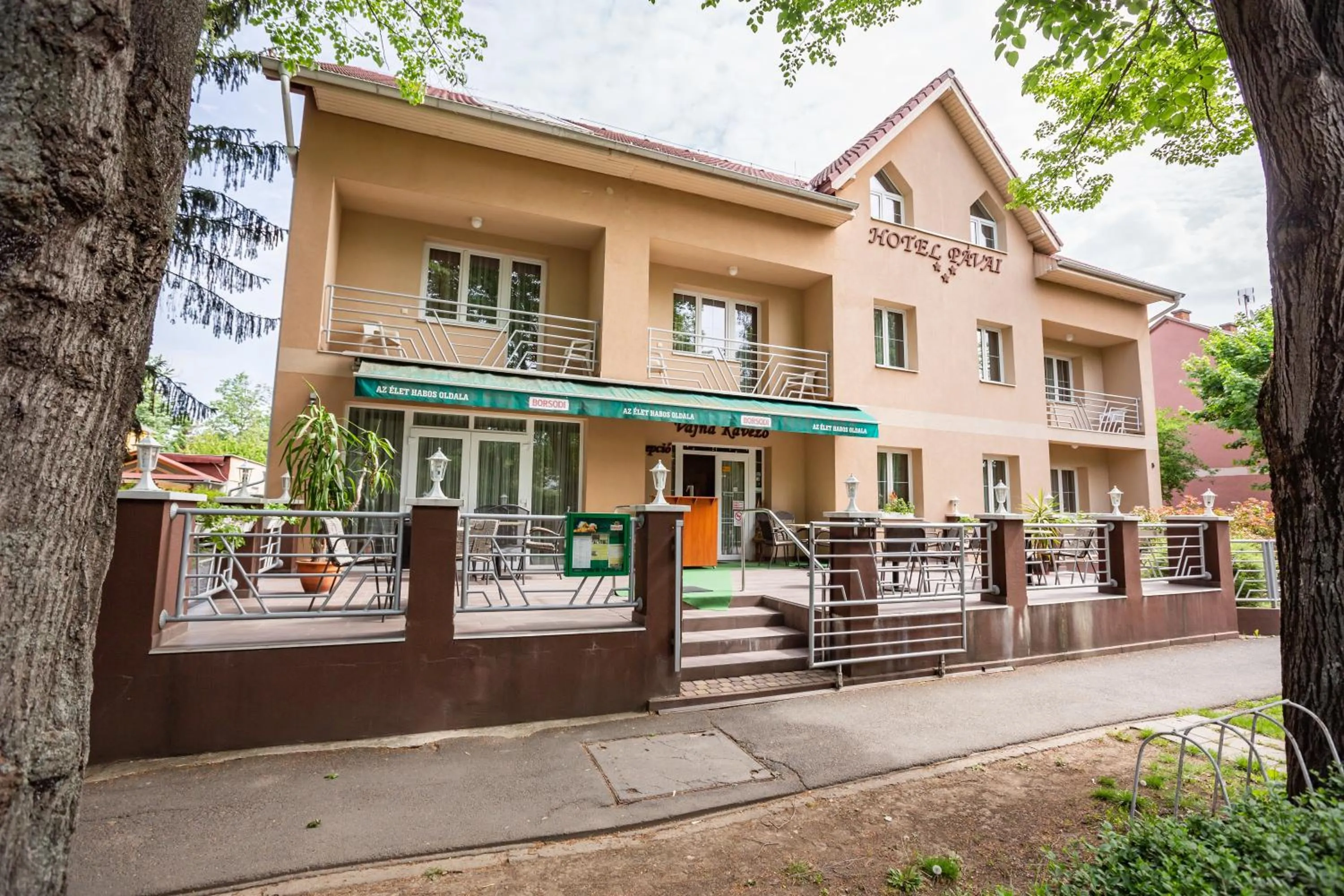 Hotel Pávai