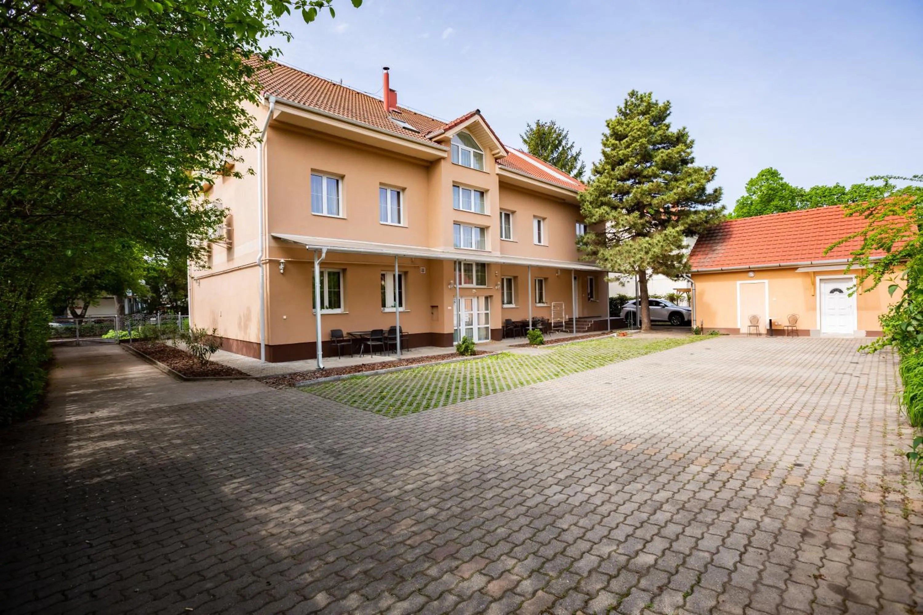 Hotel Pávai