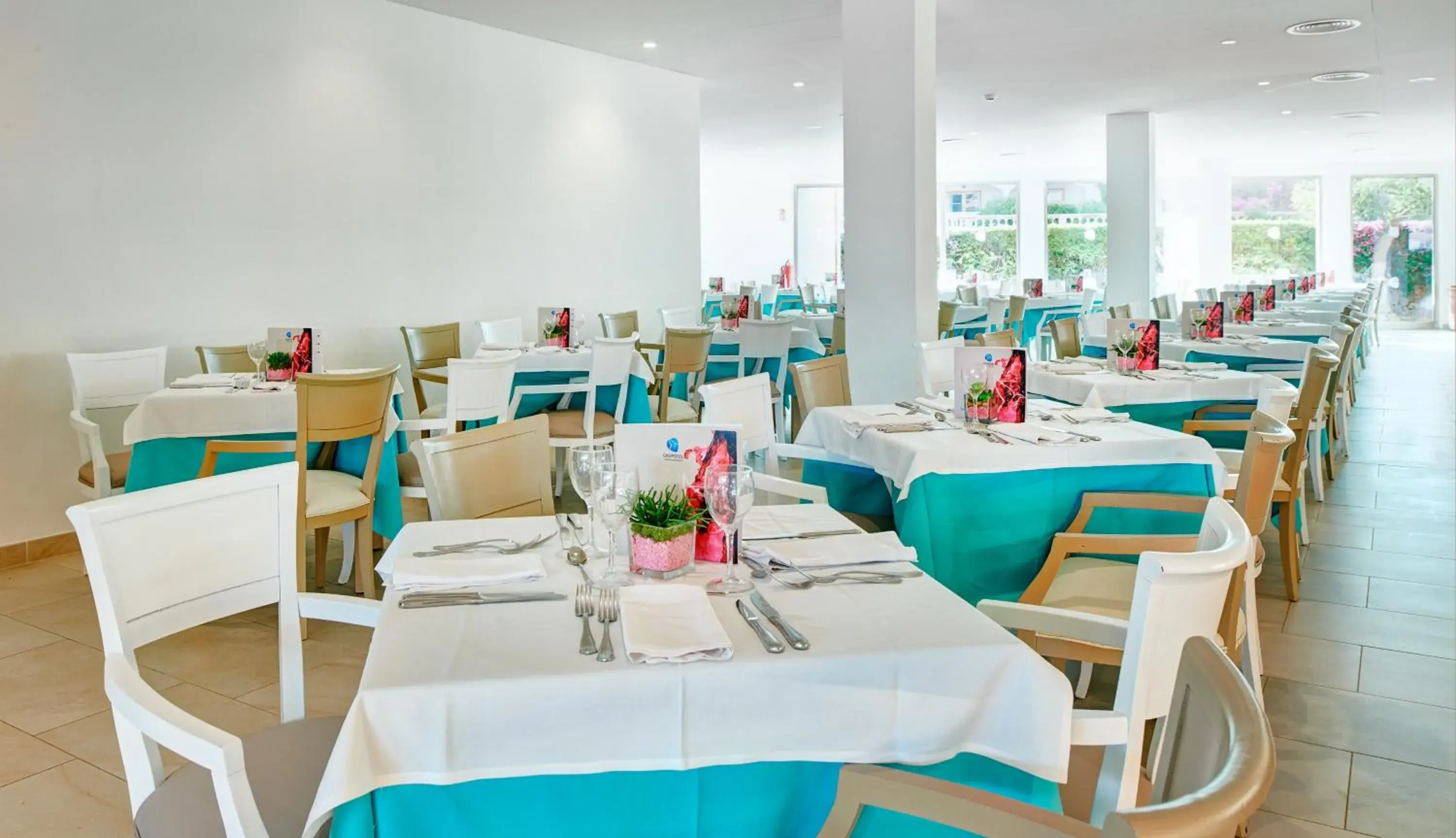 Restaurant/places to eat in Grupotel Mallorca Mar Restaurant/places to eat in Grupotel Mallorca Mar