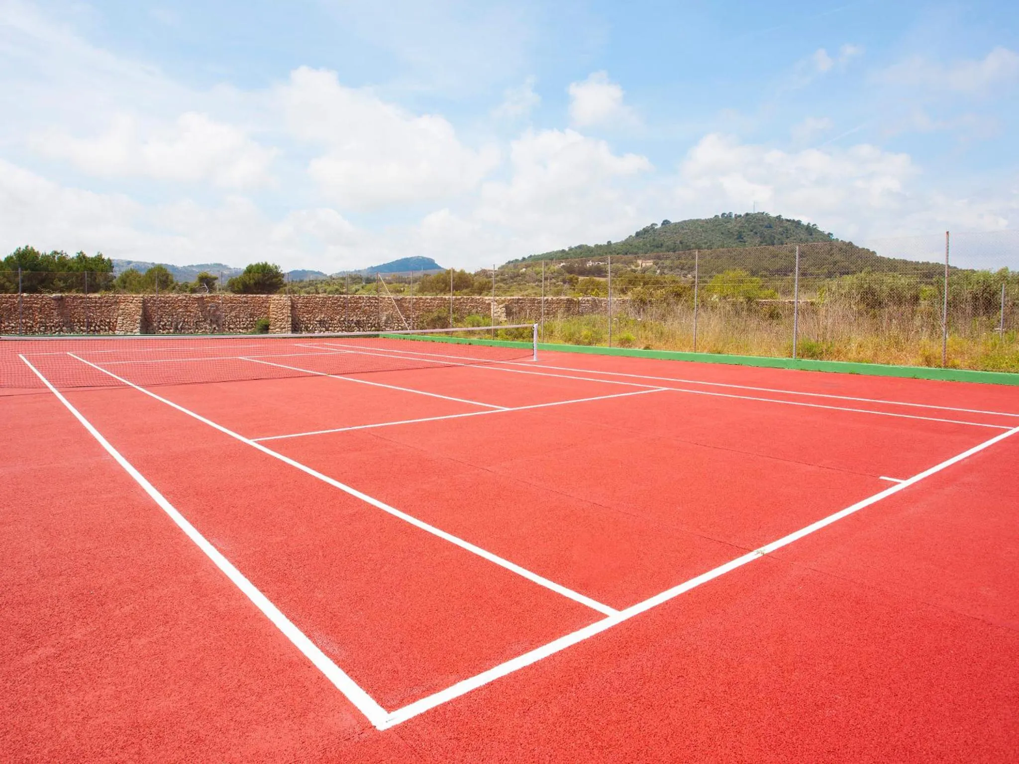 Tennis court in Grupotel Mallorca Mar