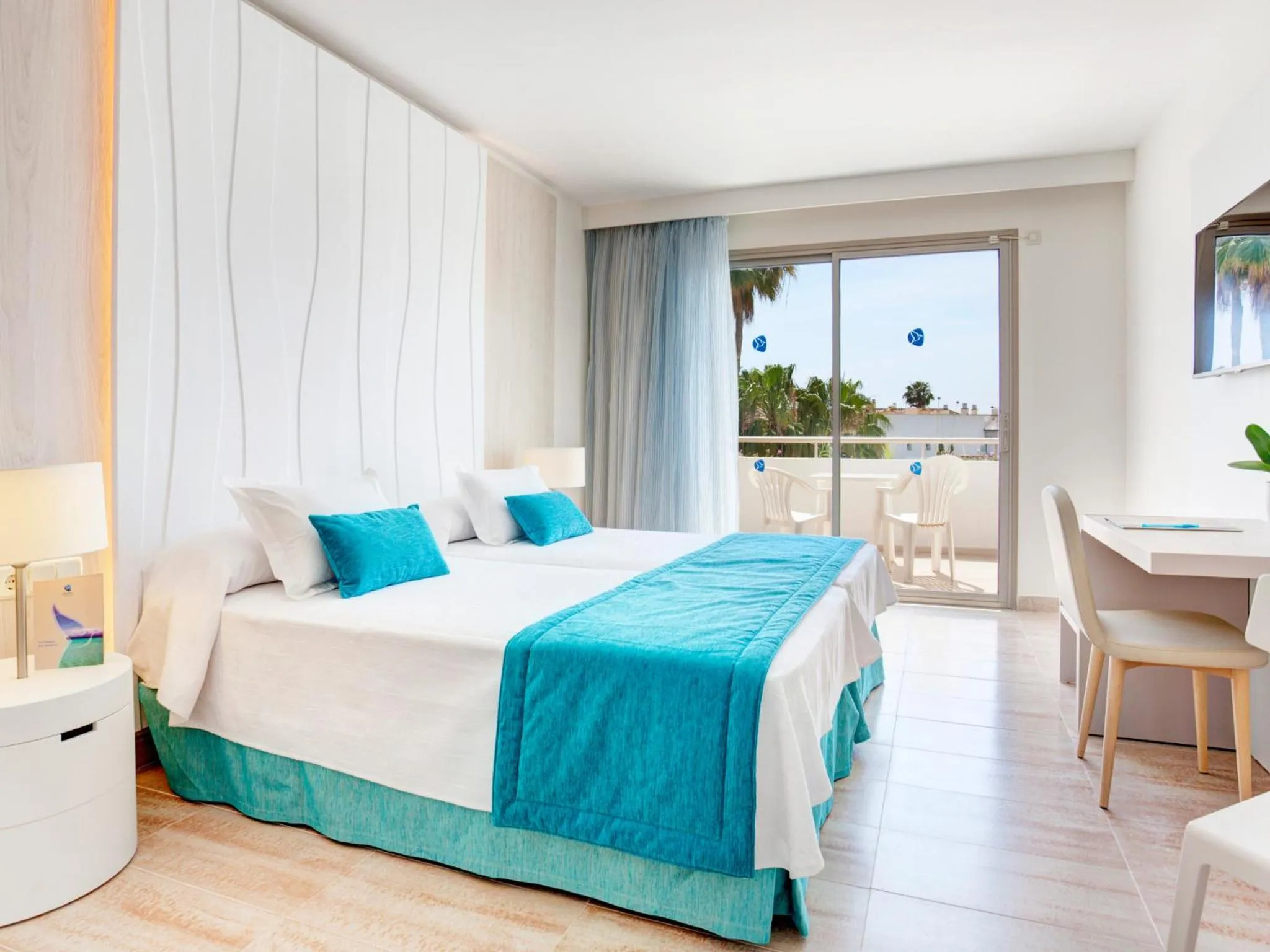 Photo of the whole room, Bed in Grupotel Mallorca Mar