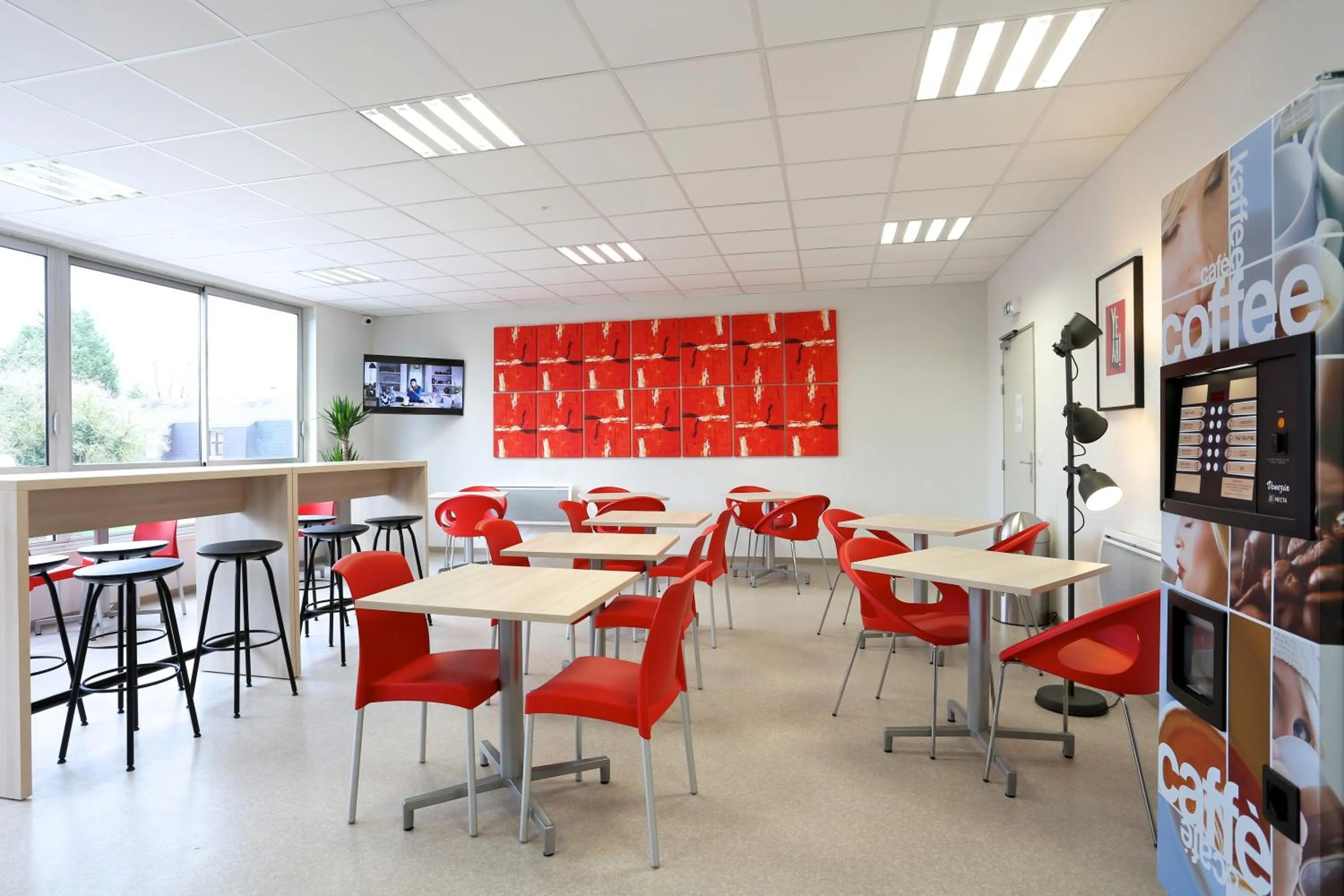 Communal lounge/ TV room in Apparteo Nancy