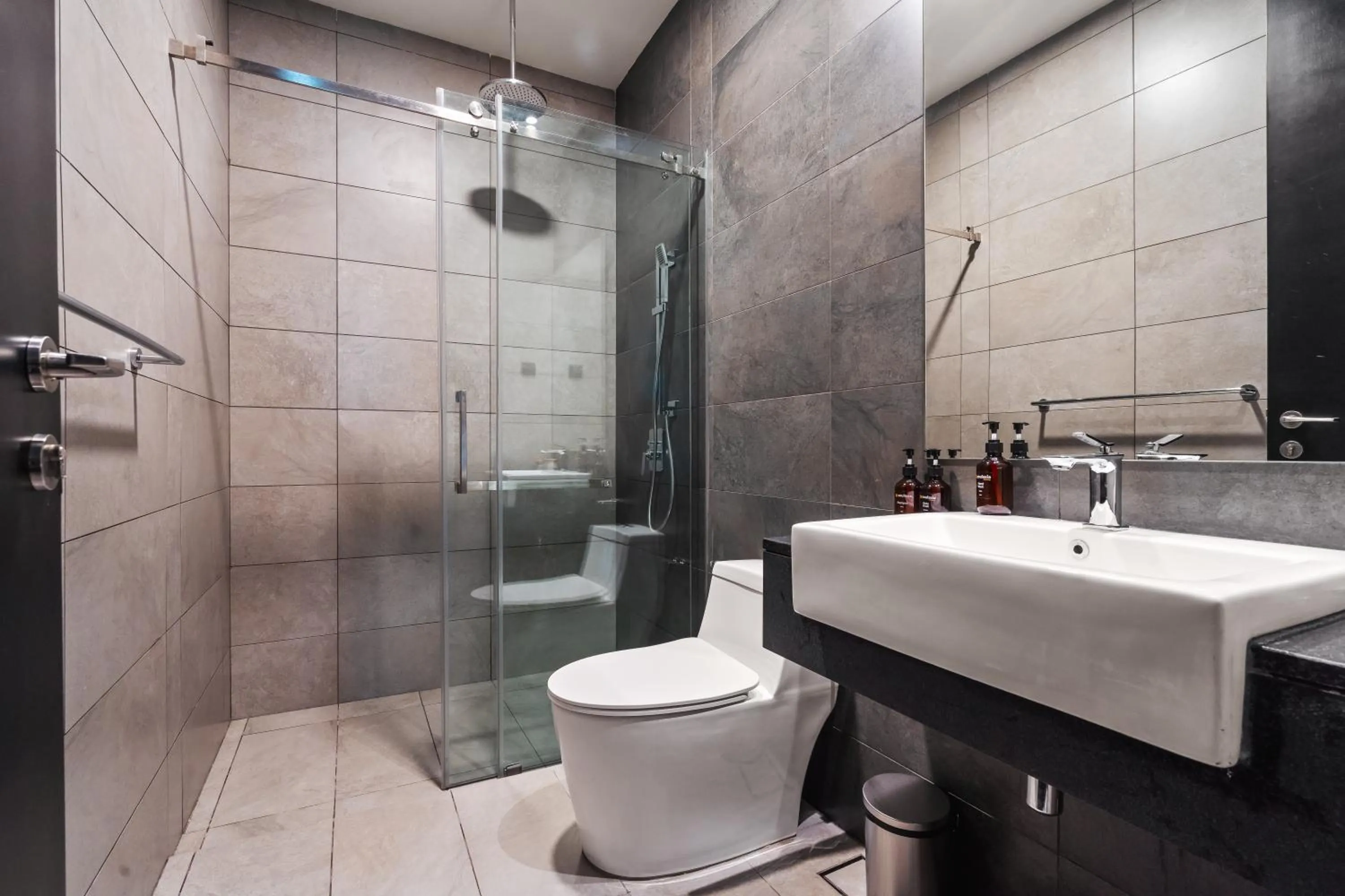 Shower in Opus by Soulasia