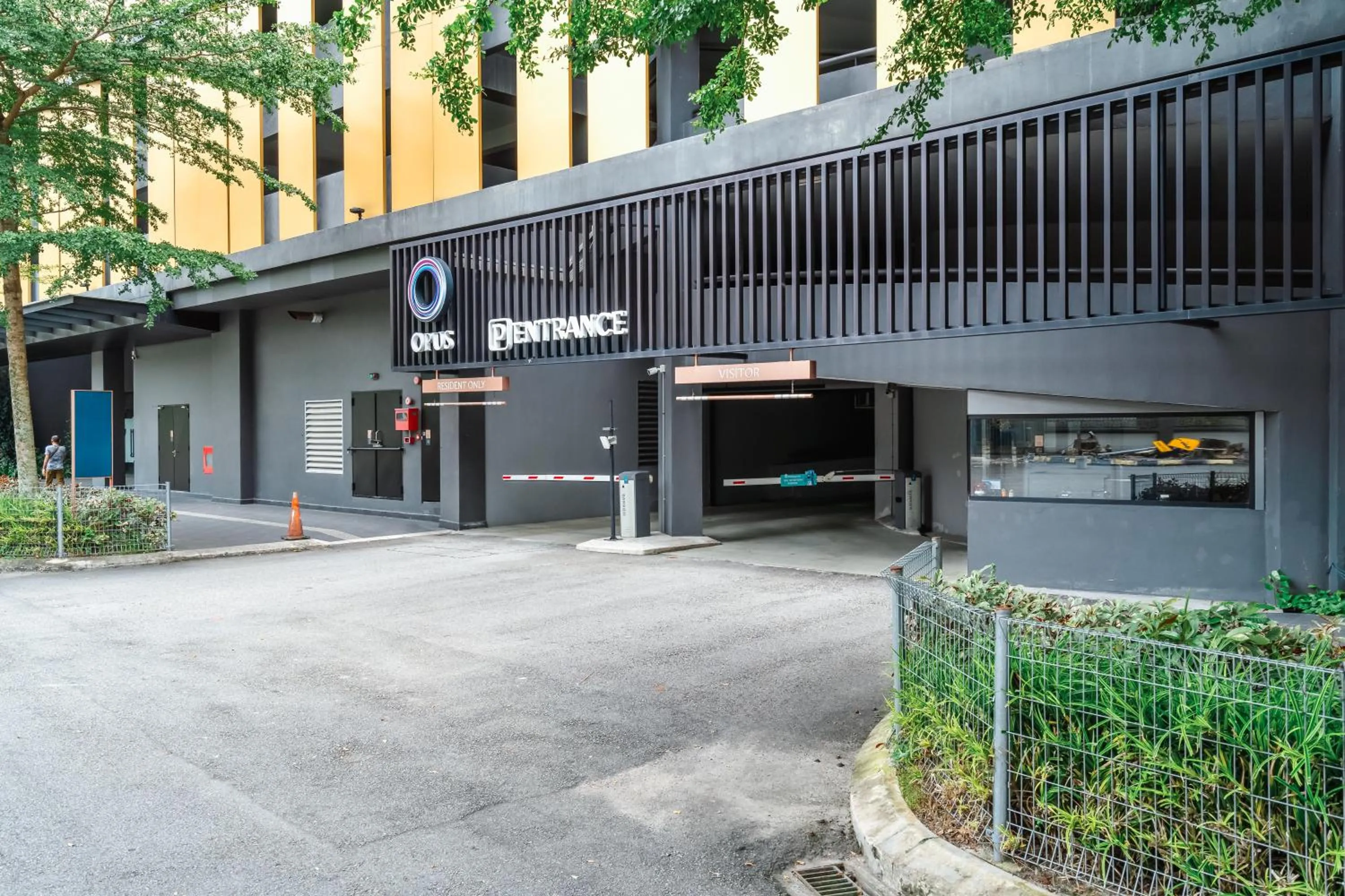 Parking in Opus by Soulasia