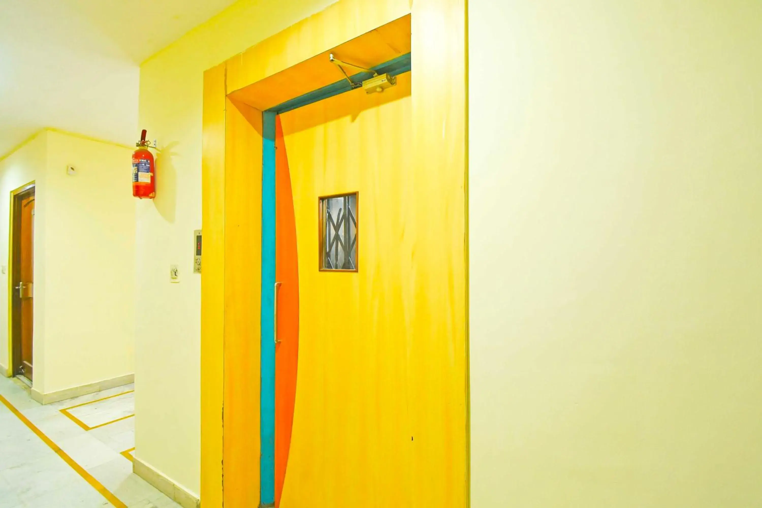 Lobby or reception in Hotel O Hathroi Market Near Dhuleshwar Garden Lobby or reception in Hotel O Hathroi Market Near Dhuleshwar Garden