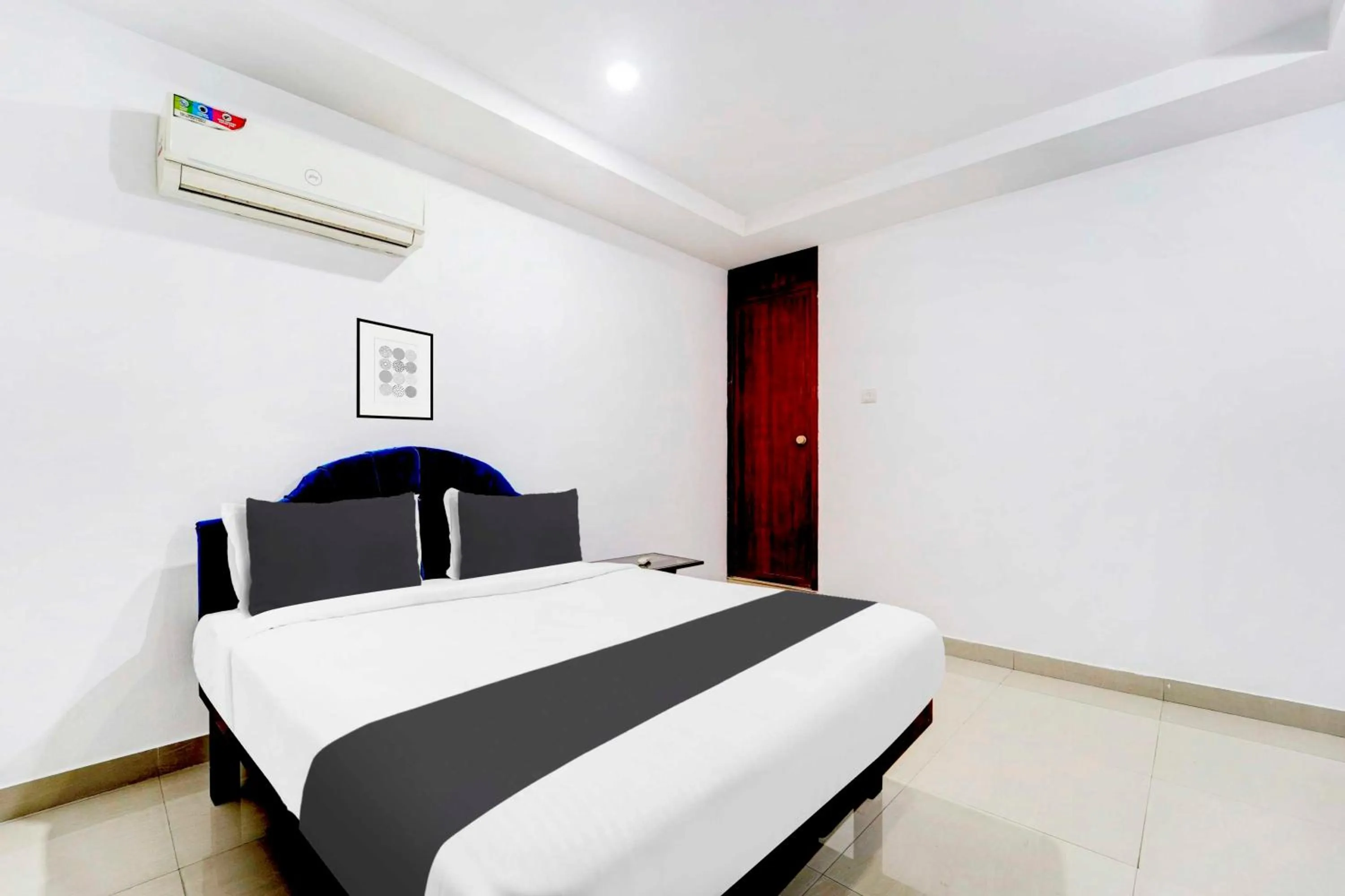 Bedroom, Bed in Collection O Kunnamangalam Near Bus Stand