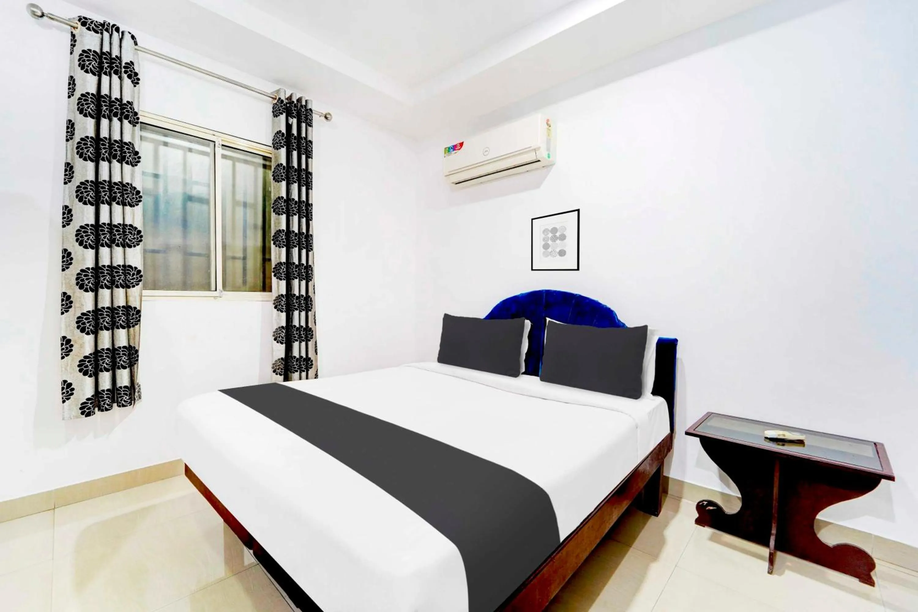 Bedroom, Bed in Collection O Kunnamangalam Near Bus Stand