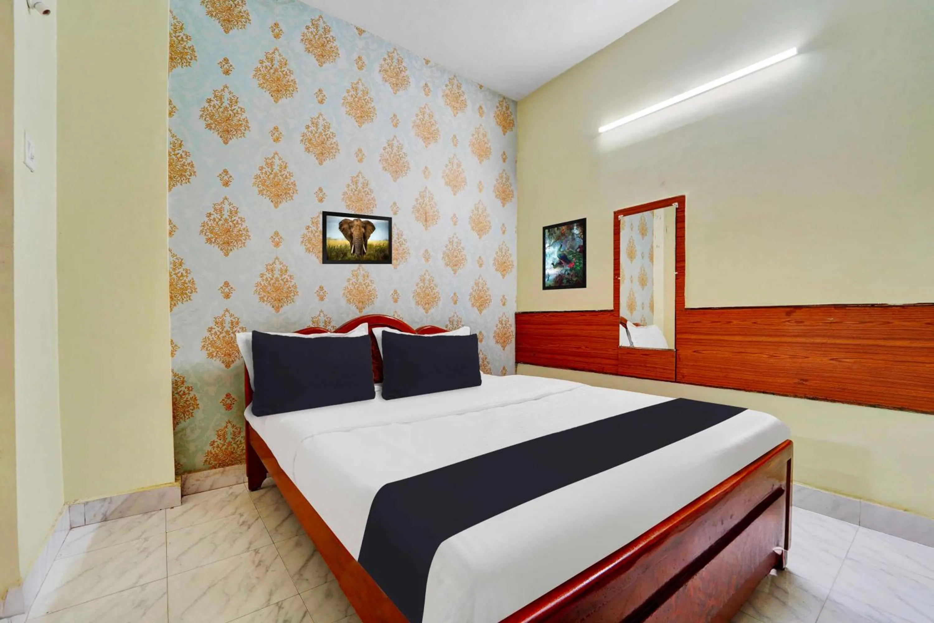 Bedroom, Bed in Collection O Erode VOC Park