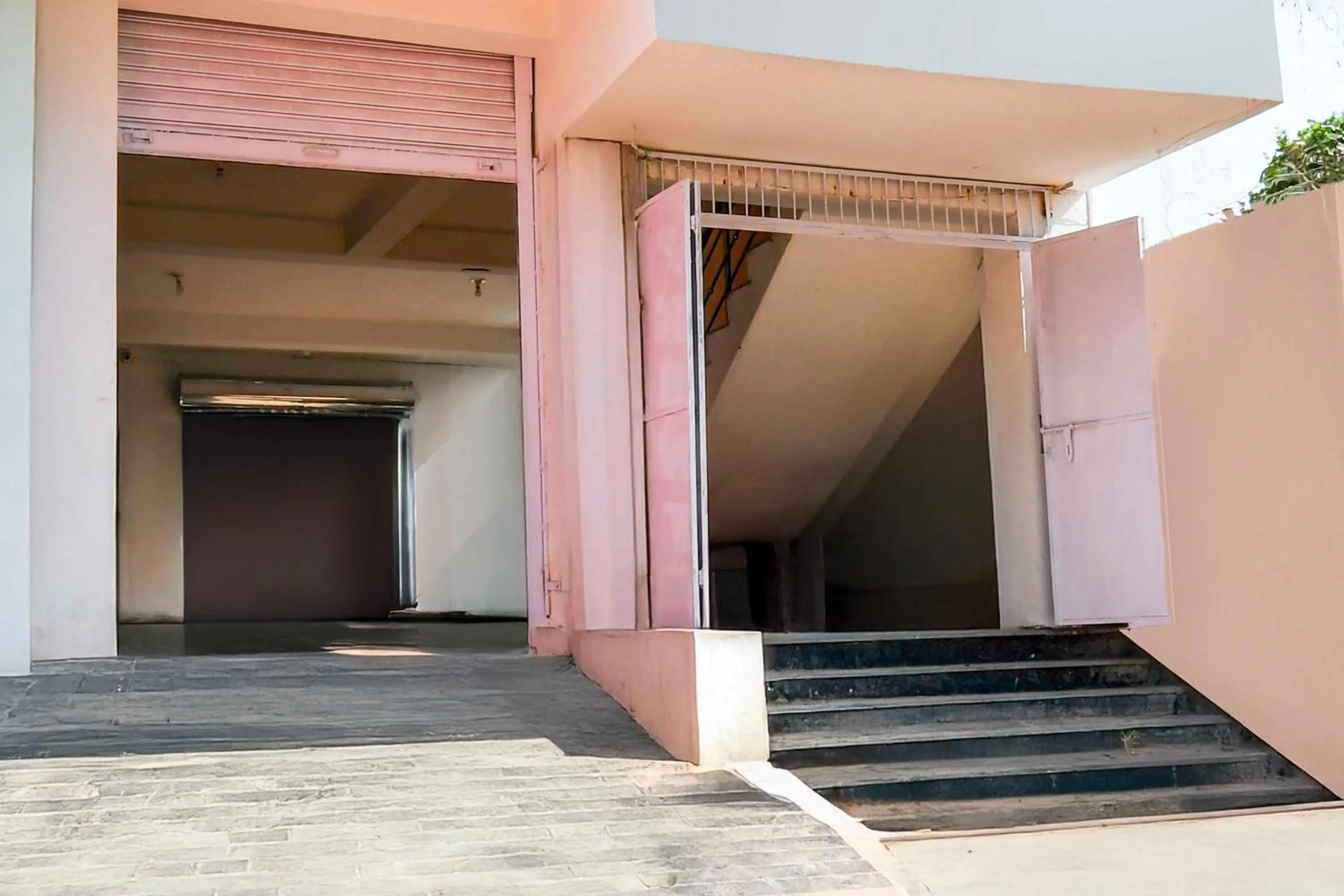 Facade/entrance in Collection O Bhubaneswar Crafts Museum