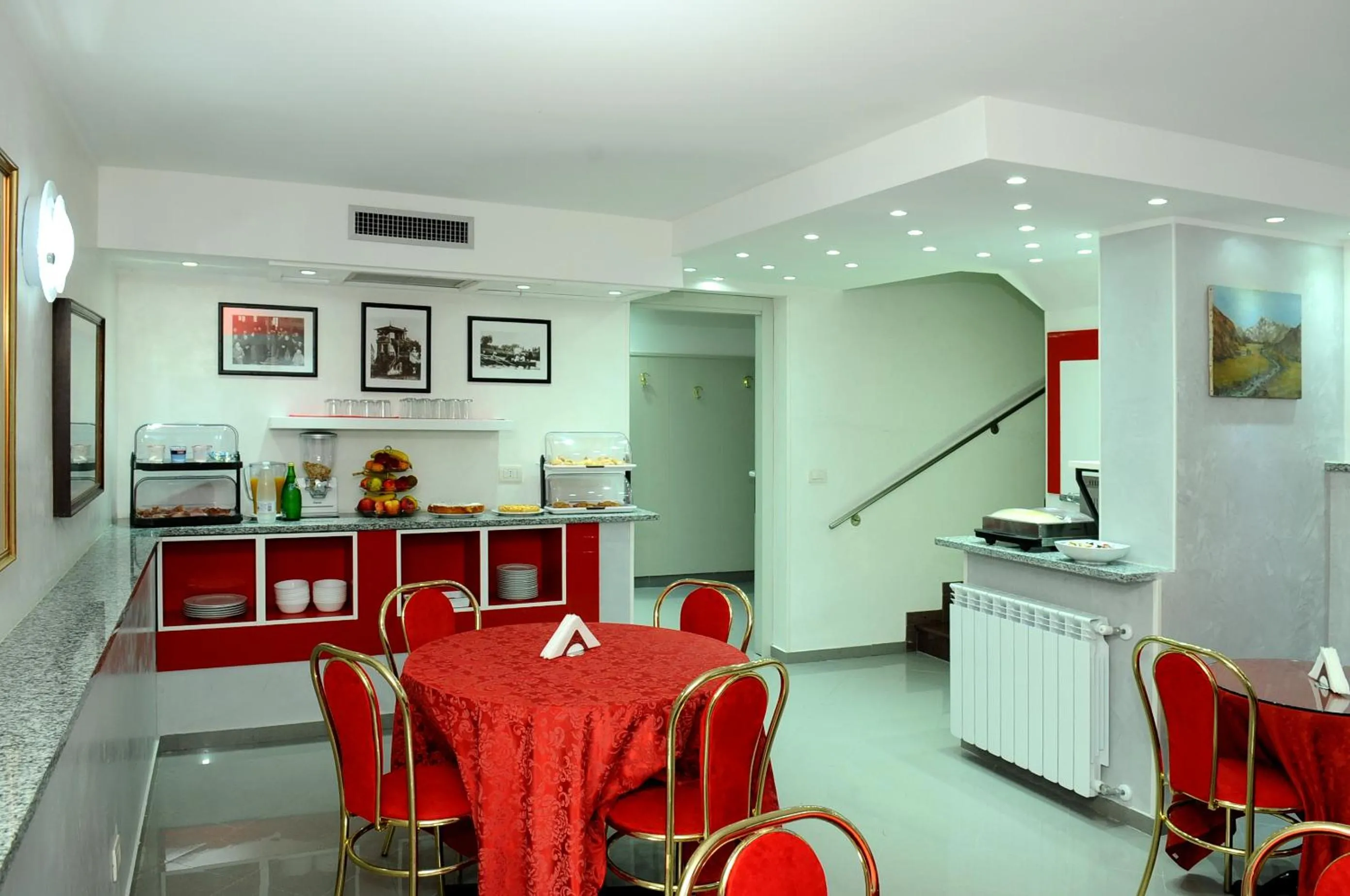 Lounge or bar in Hotel Malpensafiera