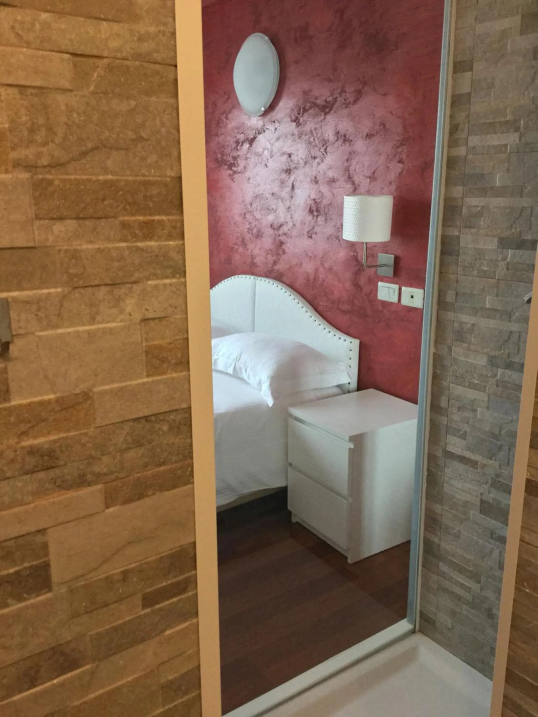 Bathroom in Hotel Malpensafiera