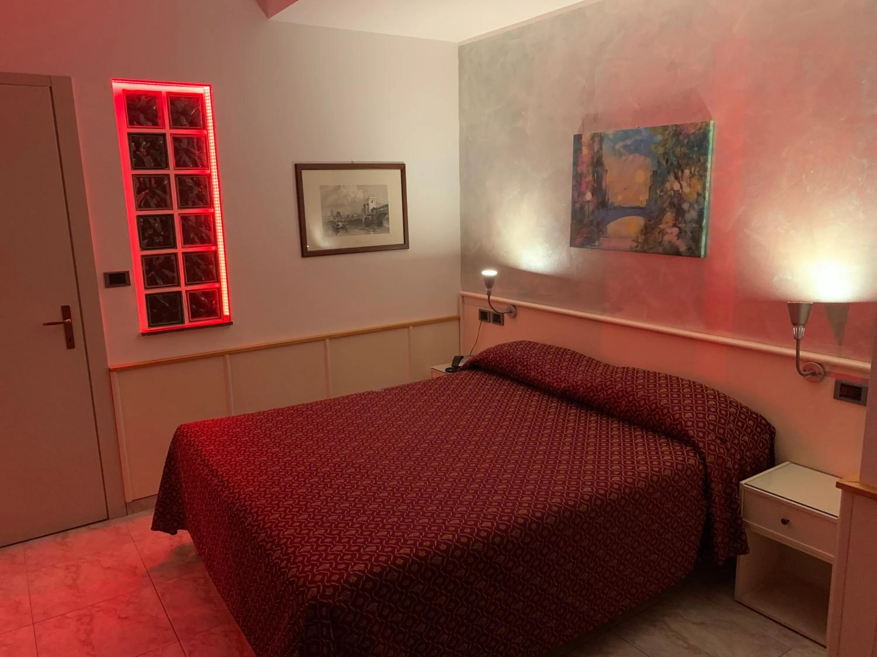 Bedroom, Bed in Hotel Malpensafiera