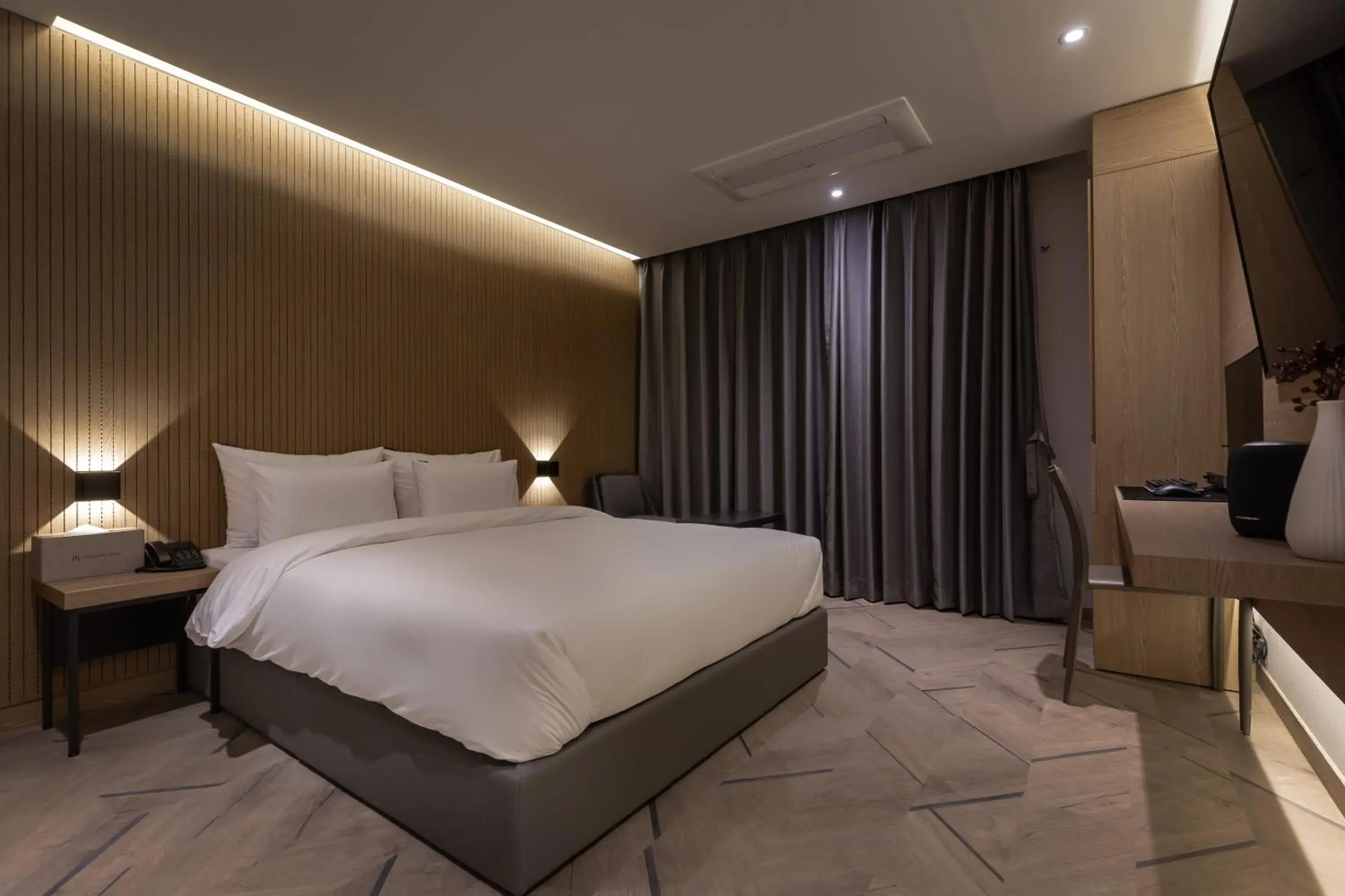 Bed in 21 Heritage Hotel Bed in 21 Heritage Hotel