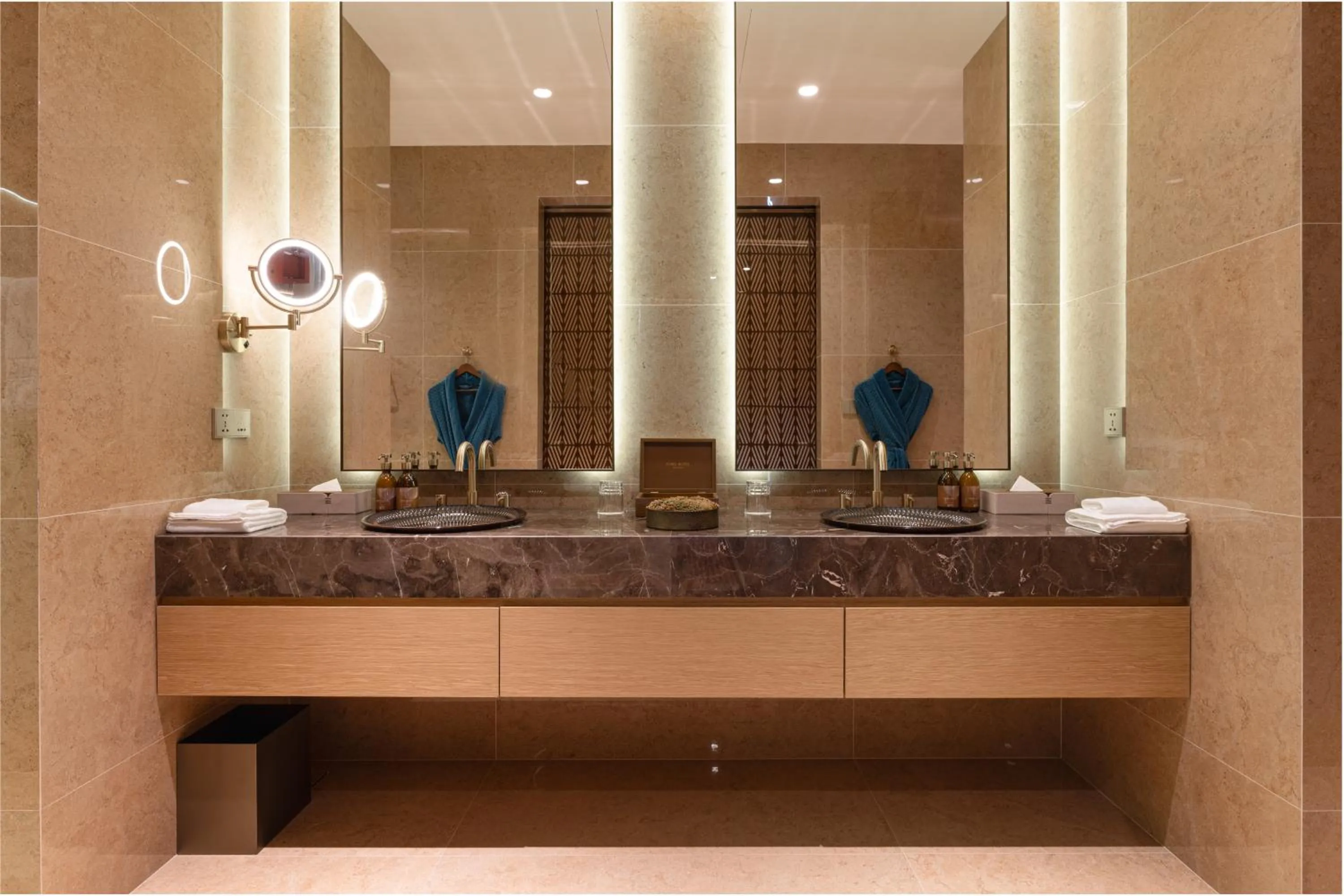 SOMA HOTEL Riverside