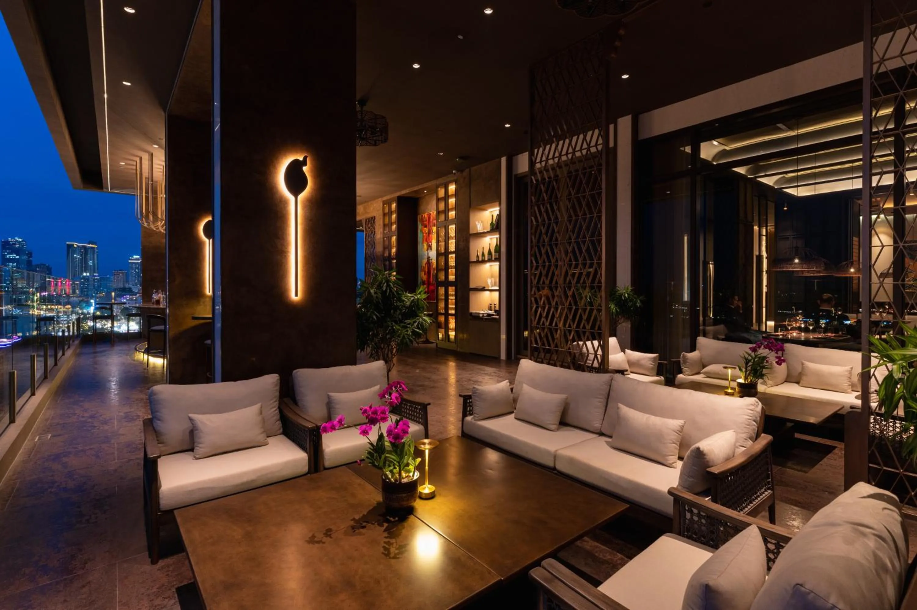 SOMA HOTEL Riverside