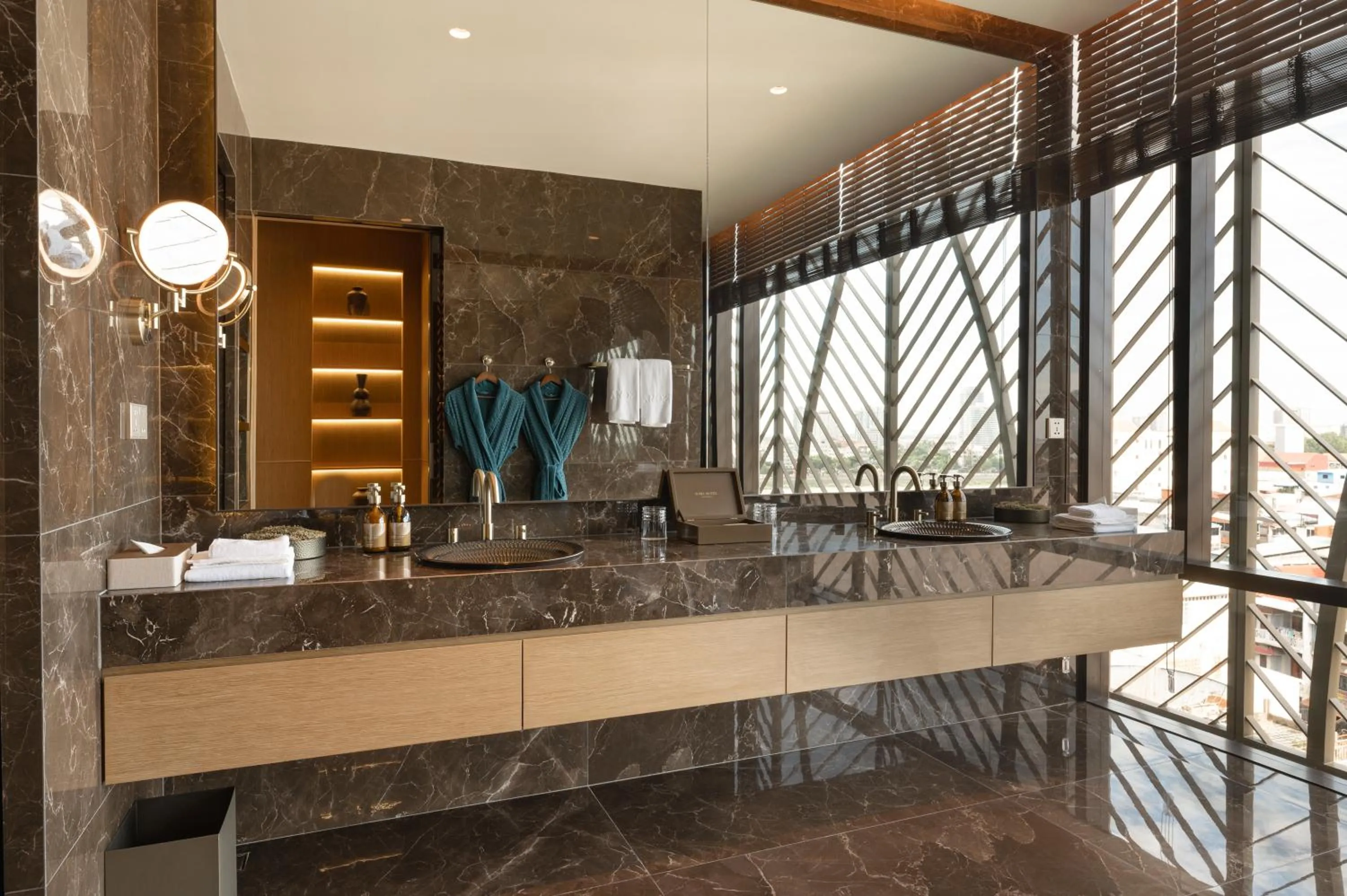 SOMA HOTEL Riverside