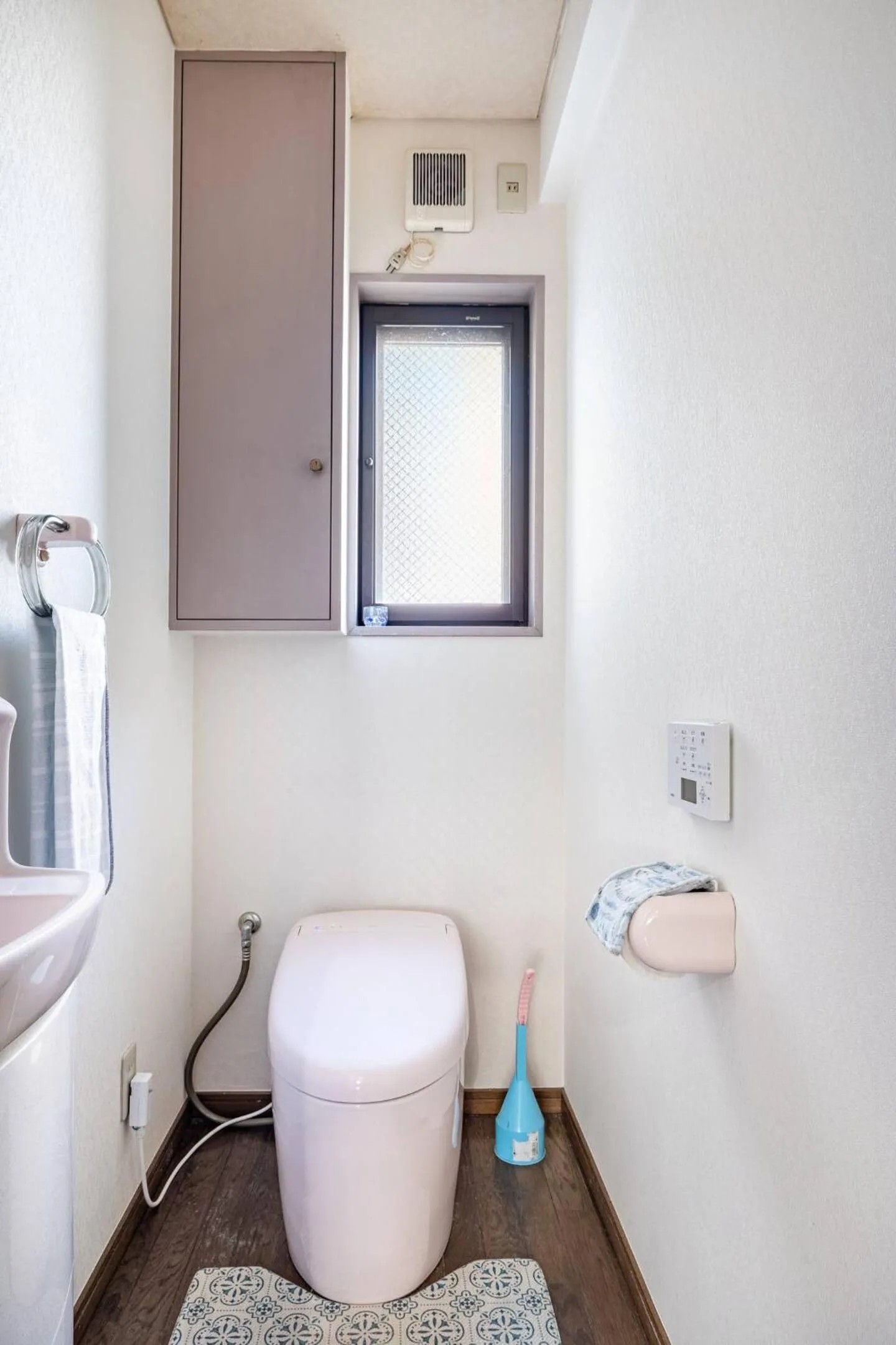 Toilet in Kizen Villa