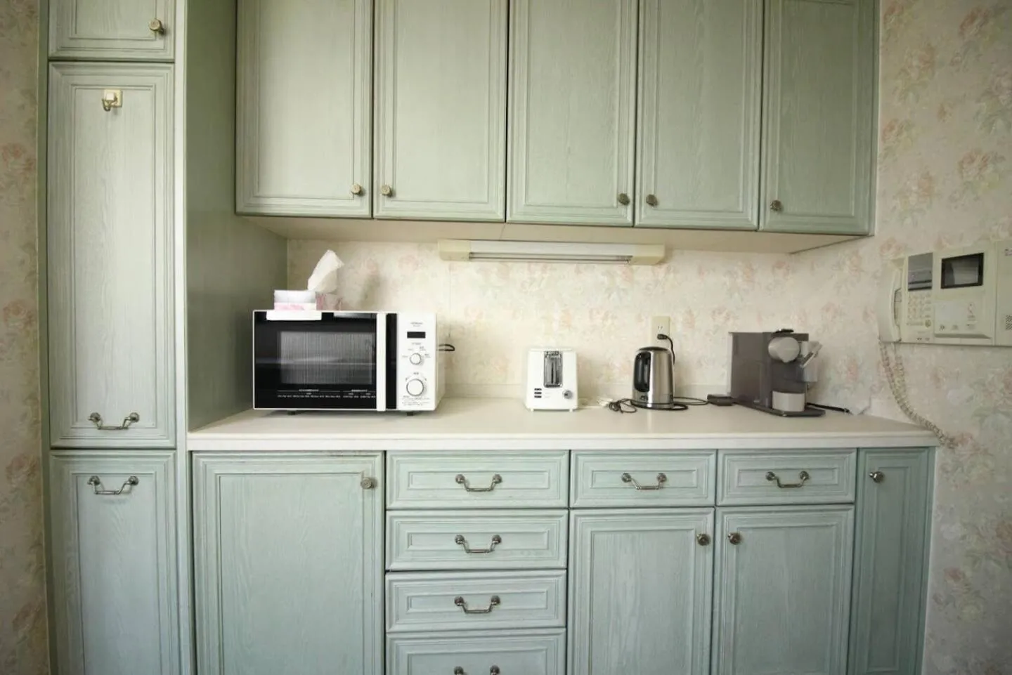 Coffee/tea facilities in Kizen Villa