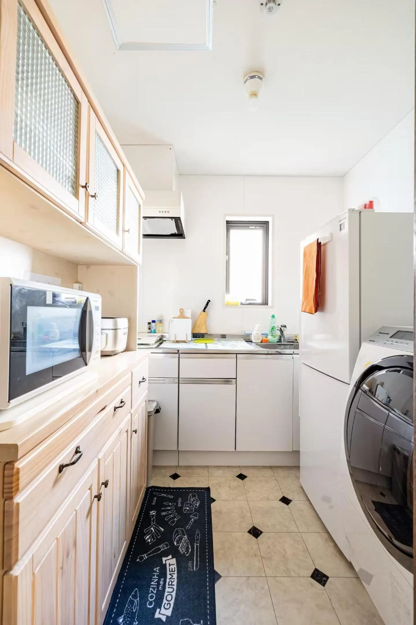 Kitchen or kitchenette in Kizen Villa