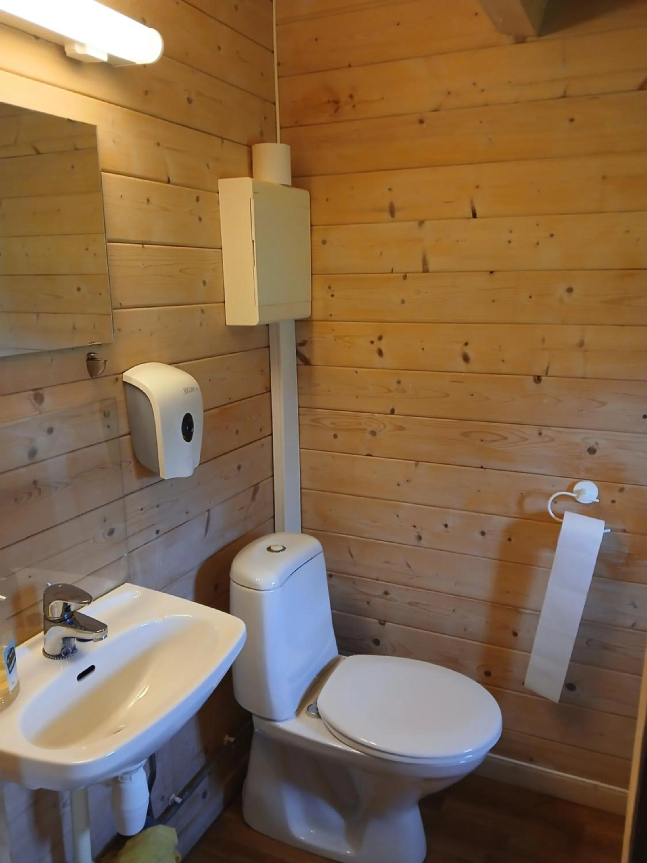 Toilet in Høk Kro & Motell AS