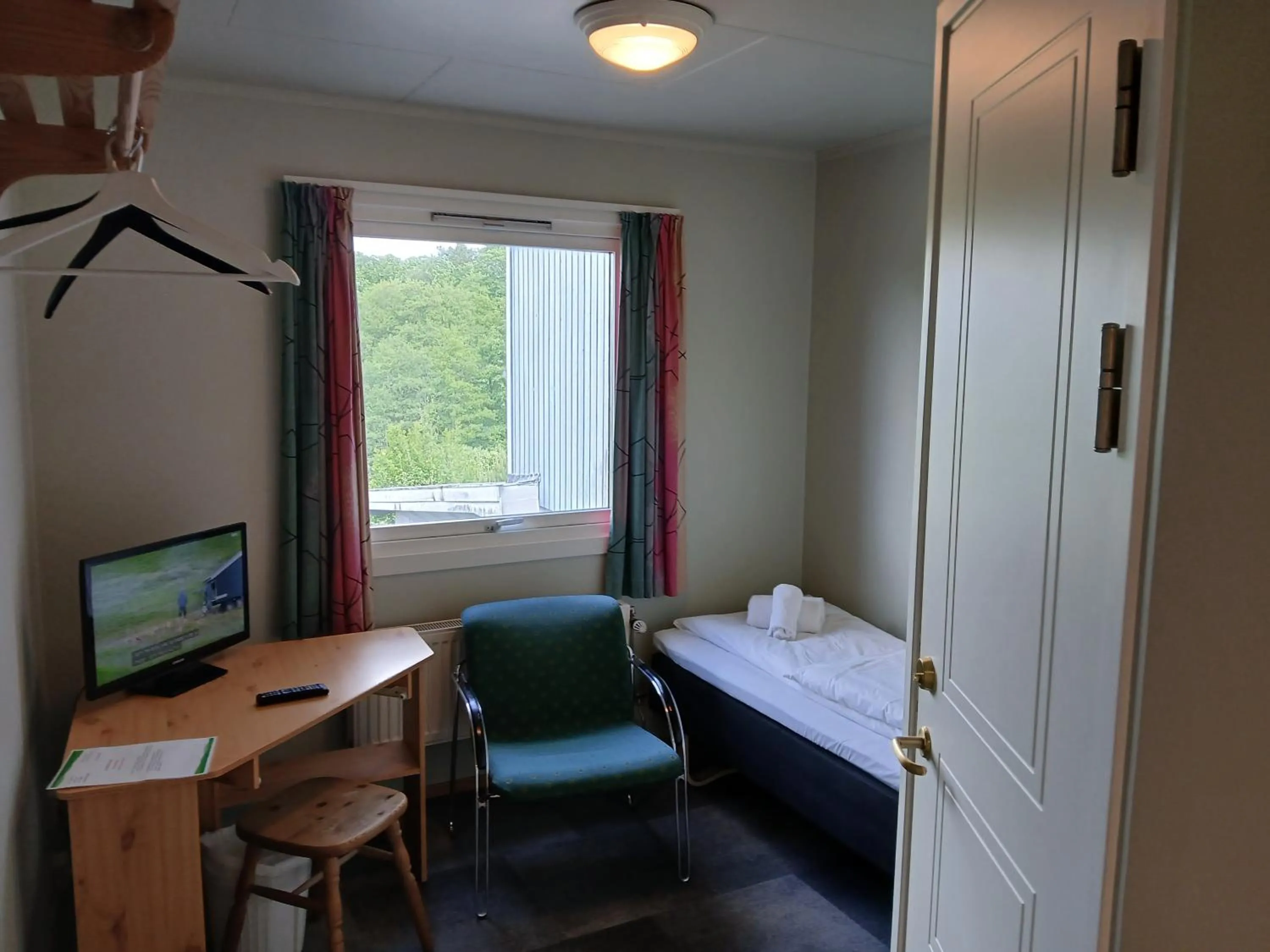 Bed in Høk Kro & Motell AS