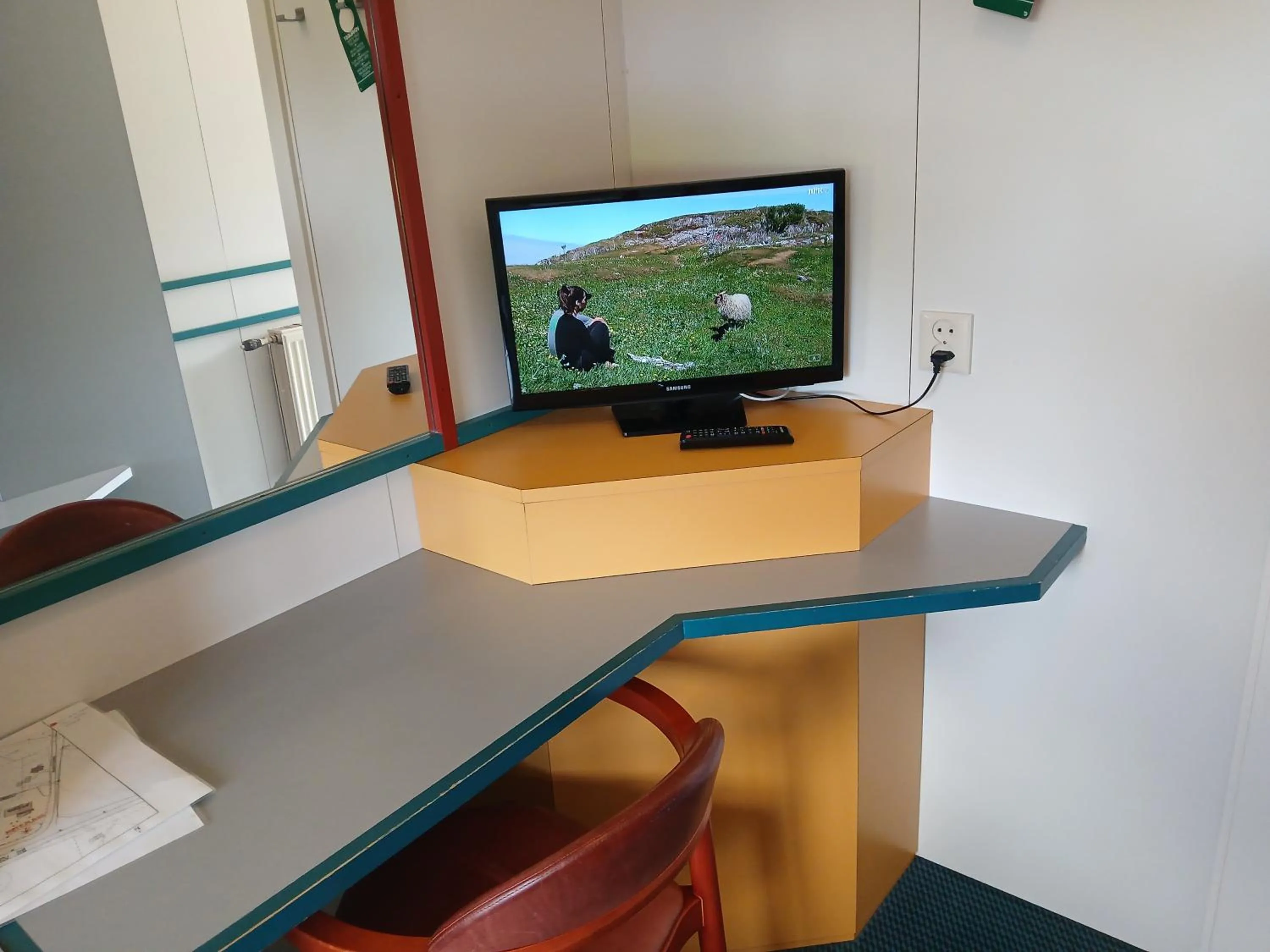 TV and multimedia in Høk Kro & Motell AS