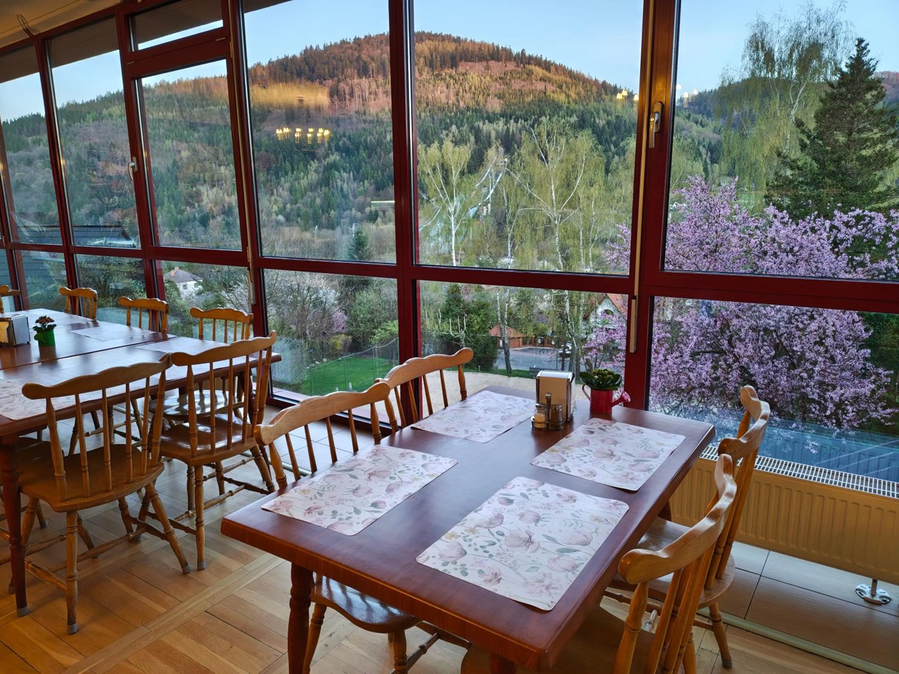 Dining area in Ośrodek Wczasowy PANORAMA Szczyrk