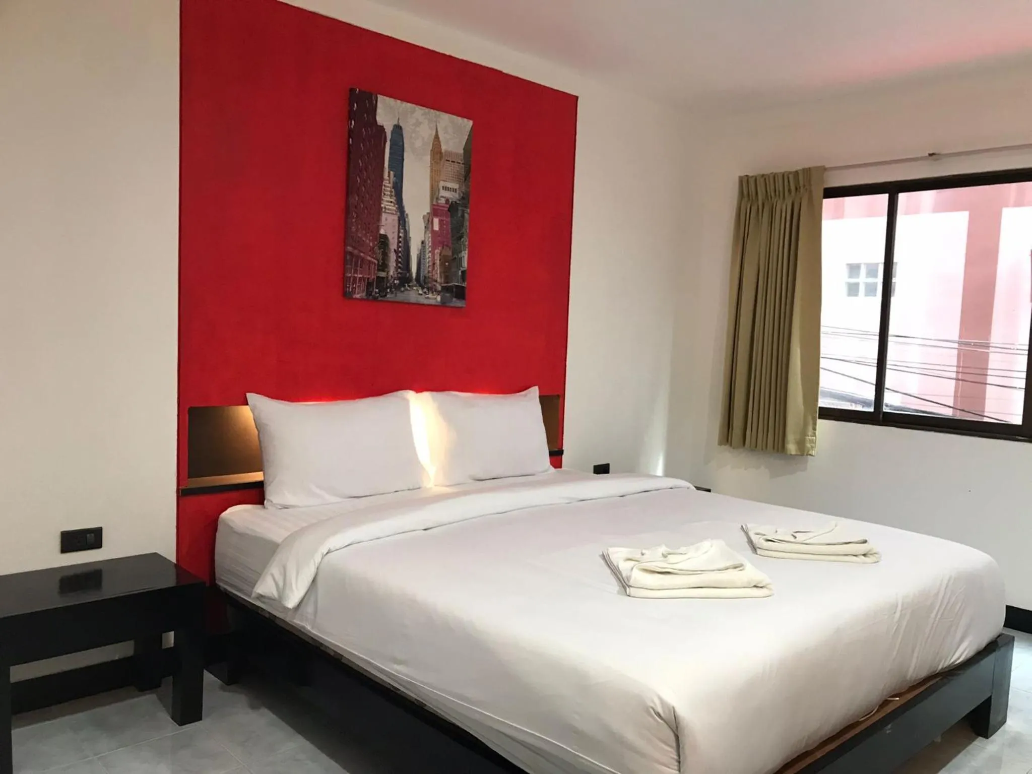 Deluxe Double Room in Patong Central Budget Stay