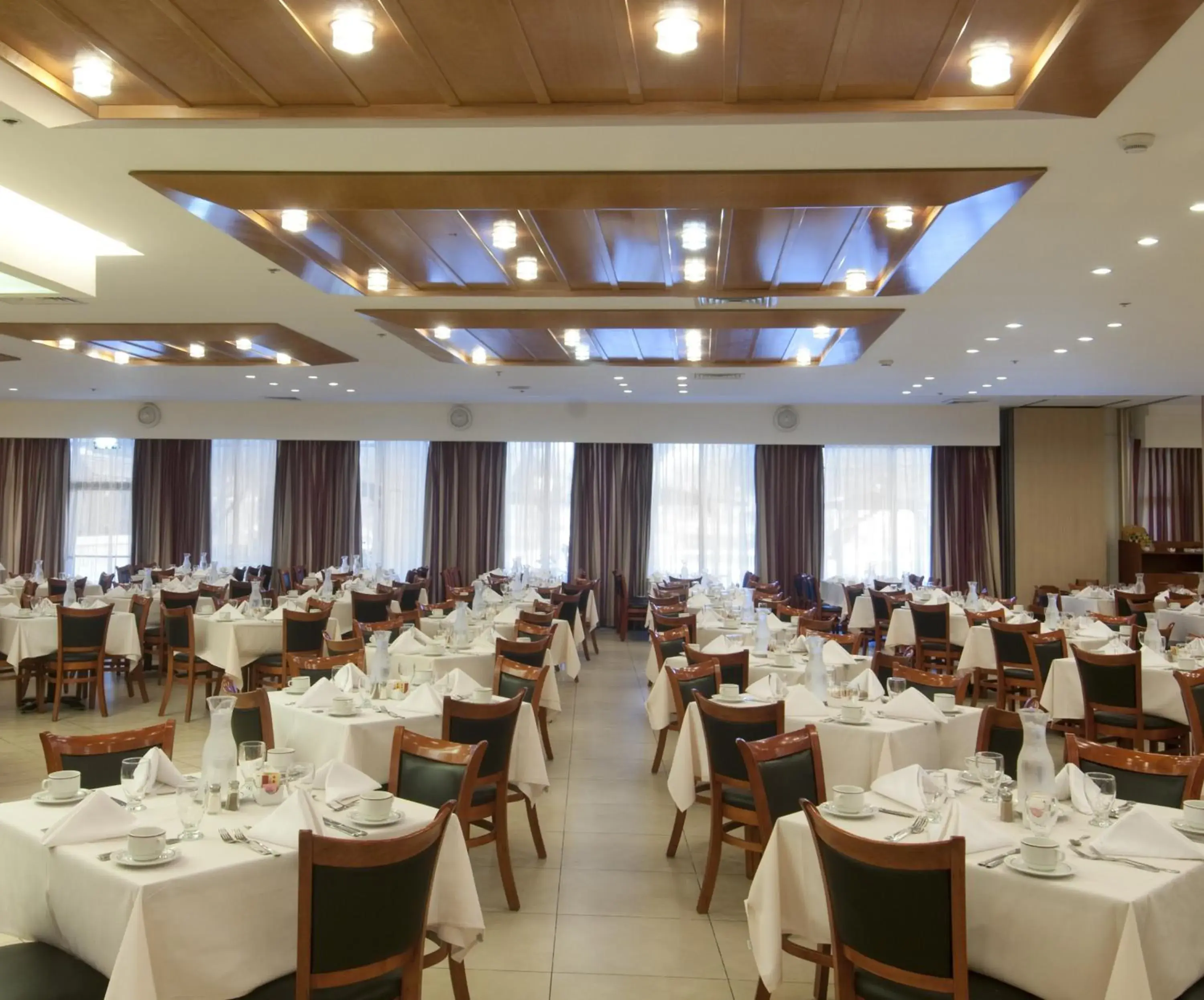 Restaurant/places to eat in Ramada Jerusalem Hotel Restaurant/places to eat in Ramada Jerusalem Hotel