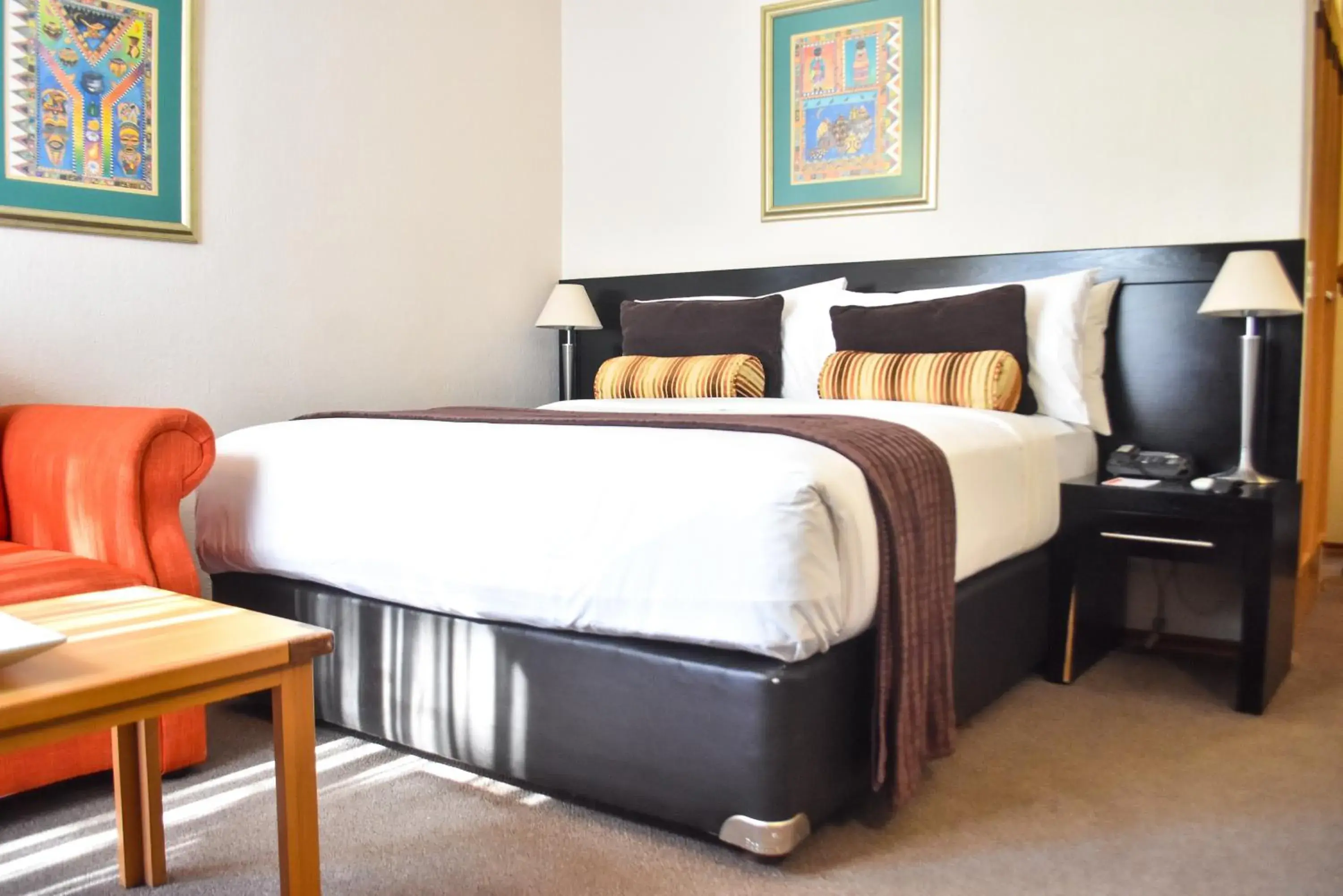 Seating area, Bed in Cresta Bosele Hotel Seating area, Bed in Cresta Bosele Hotel