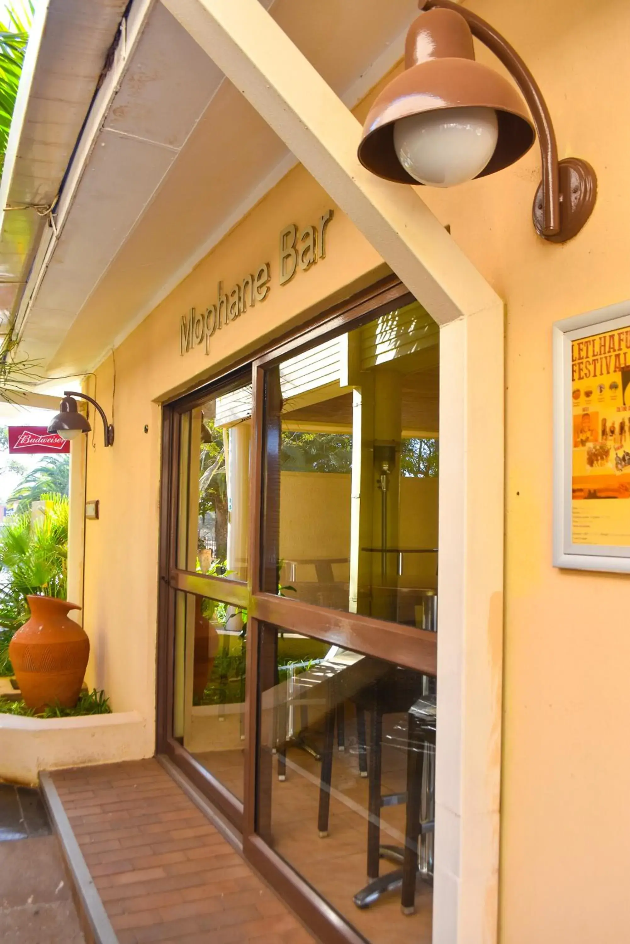 Lounge or bar in Cresta Bosele Hotel Lounge or bar in Cresta Bosele Hotel