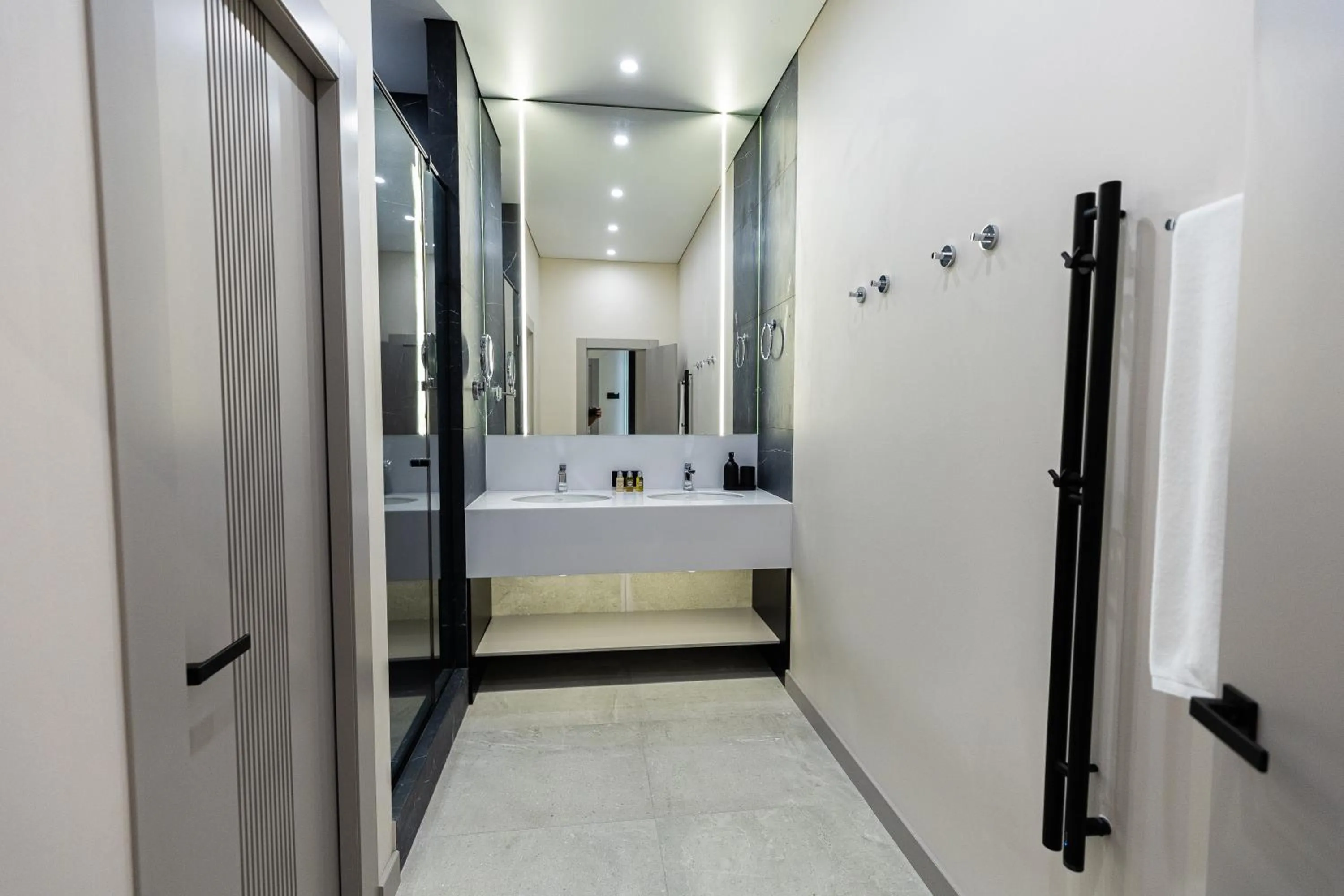 Amsterdam Hotel Aktobe