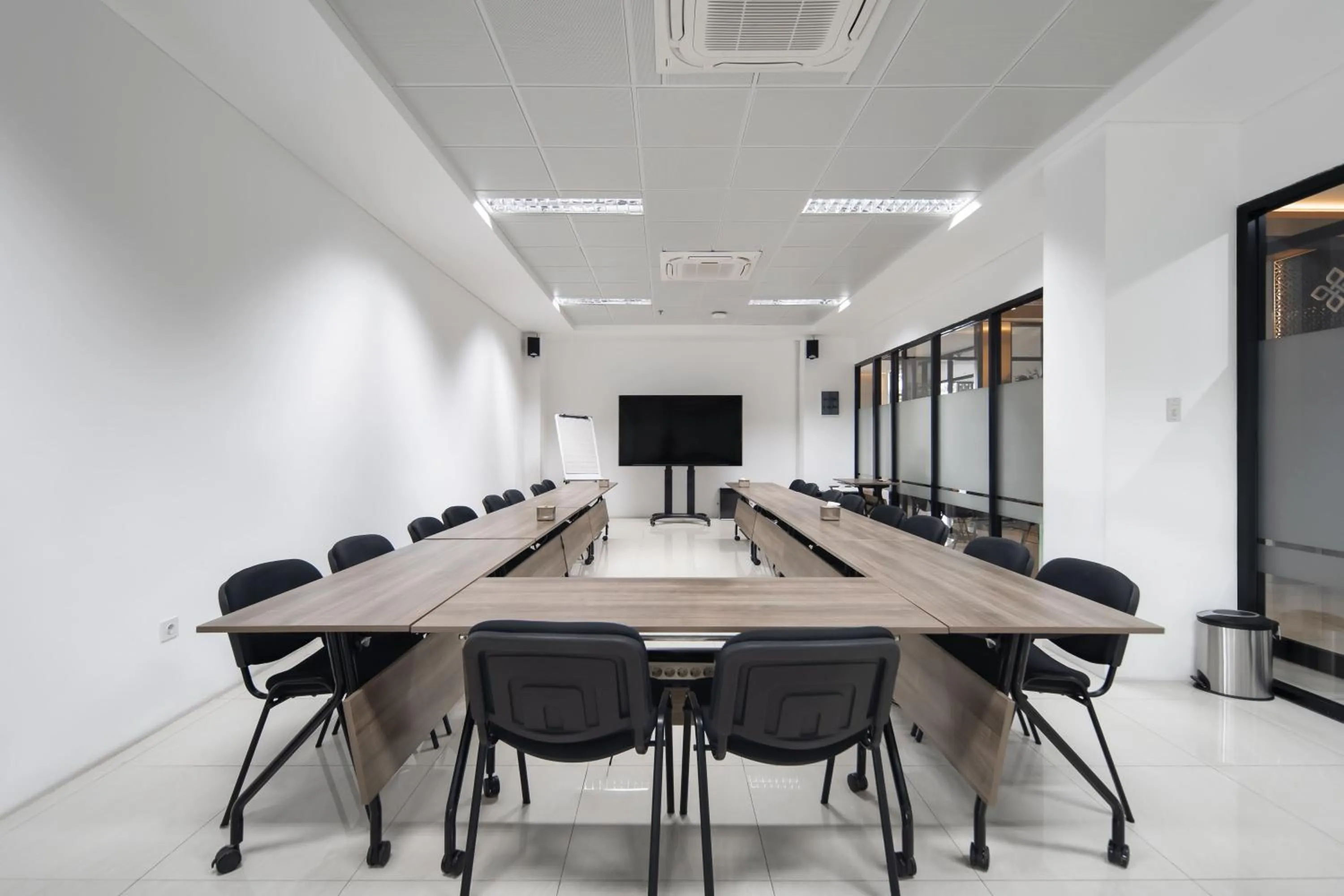 Meeting/conference room in Cove Aspena Residence