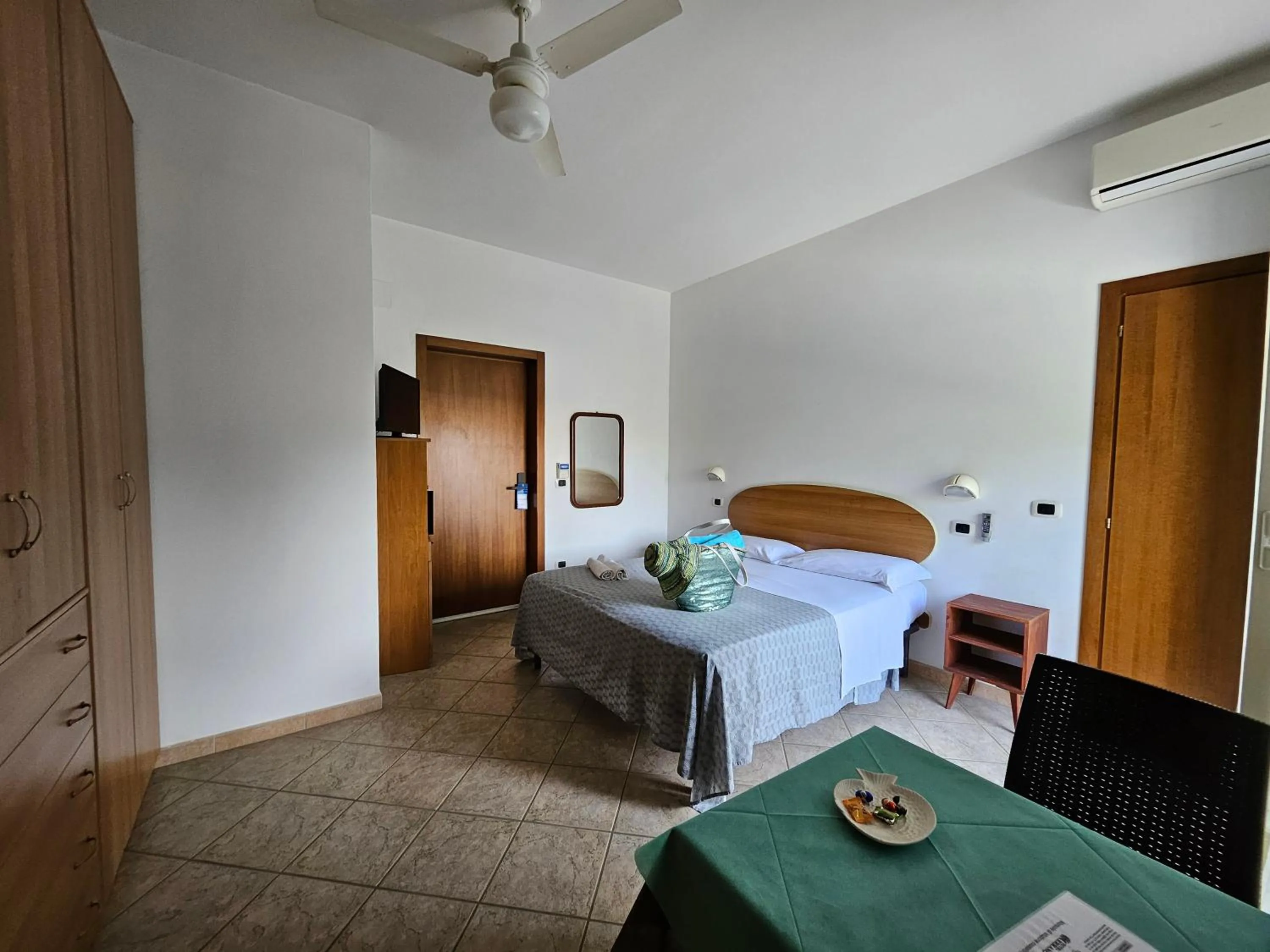 Bed in Hotel Cerrano