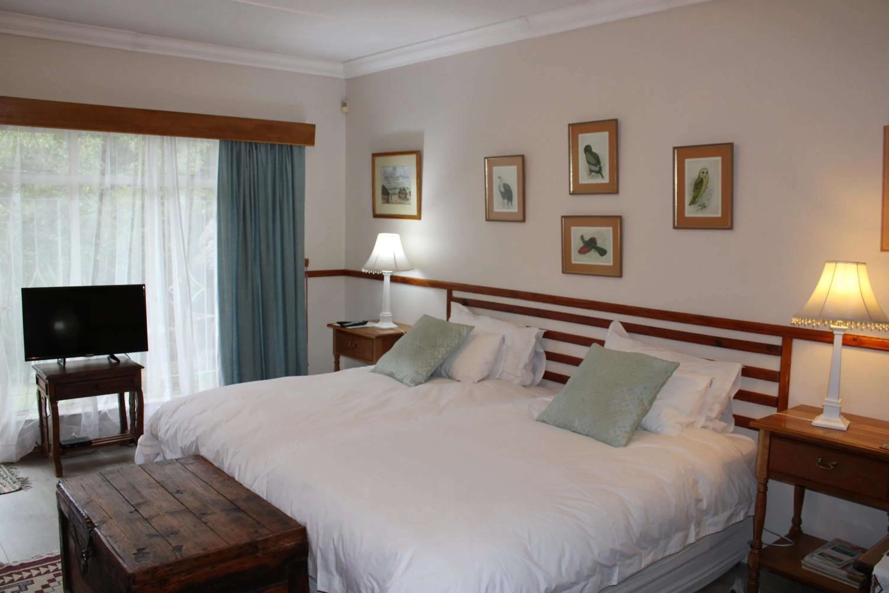 Photo of the whole room, Bed in Rosewood Corner, Clarens