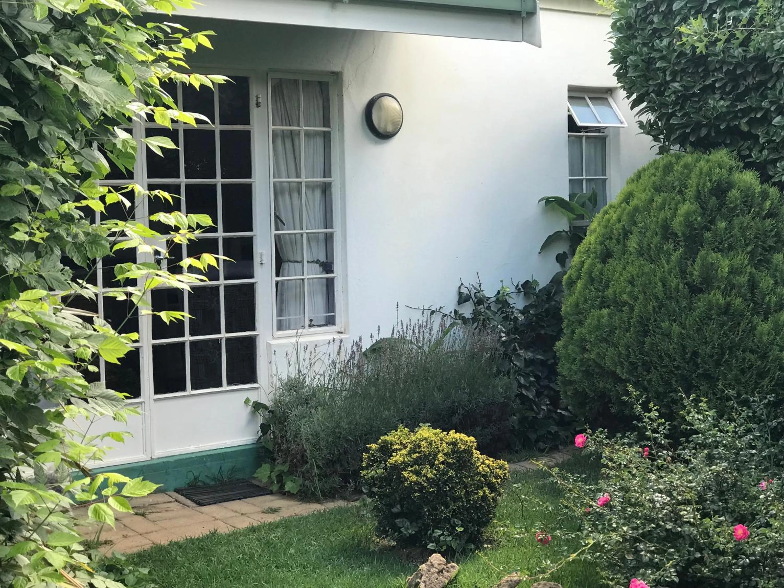 Property building in Rosewood Corner, Clarens