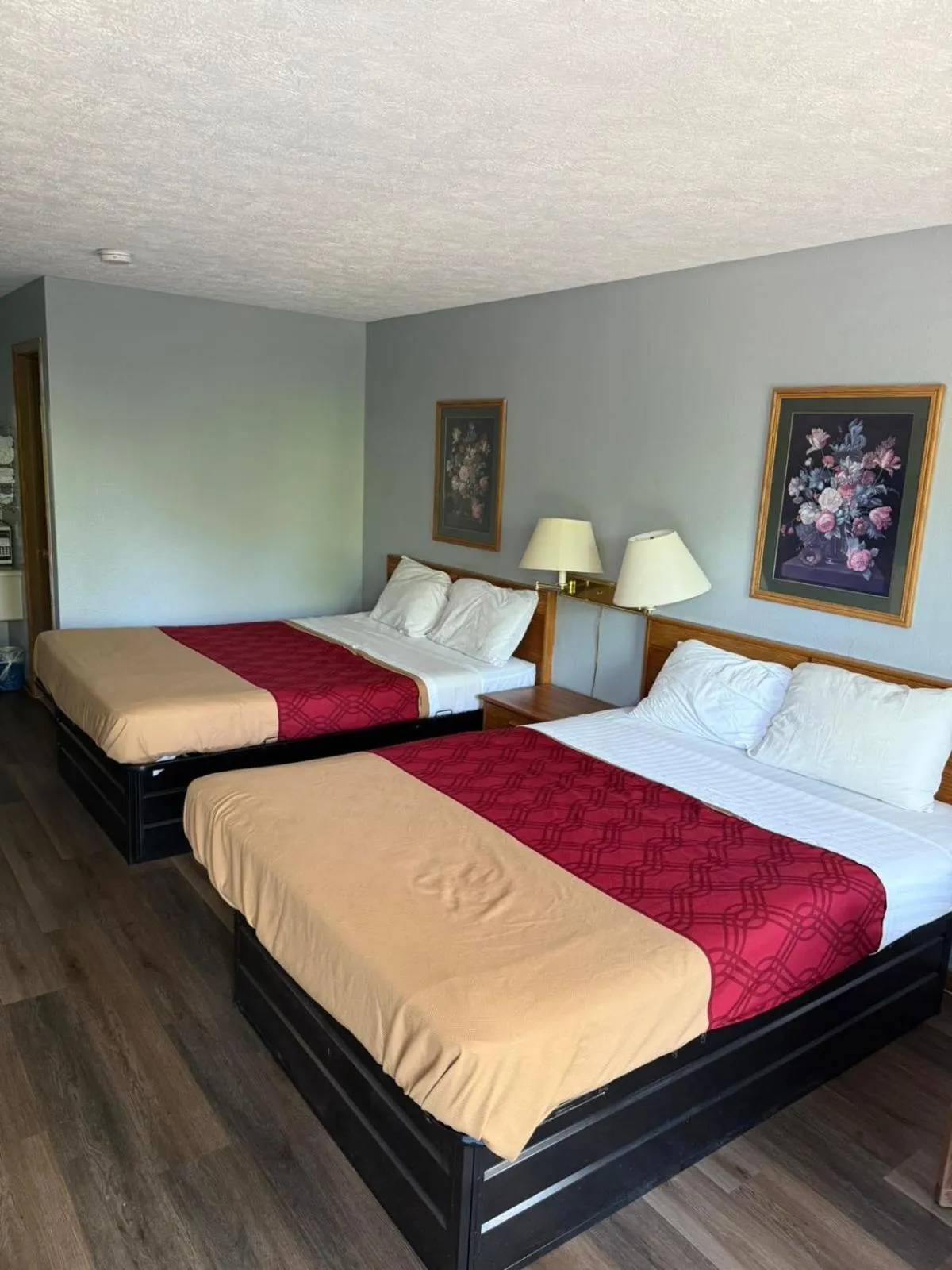 Lakeview Inn