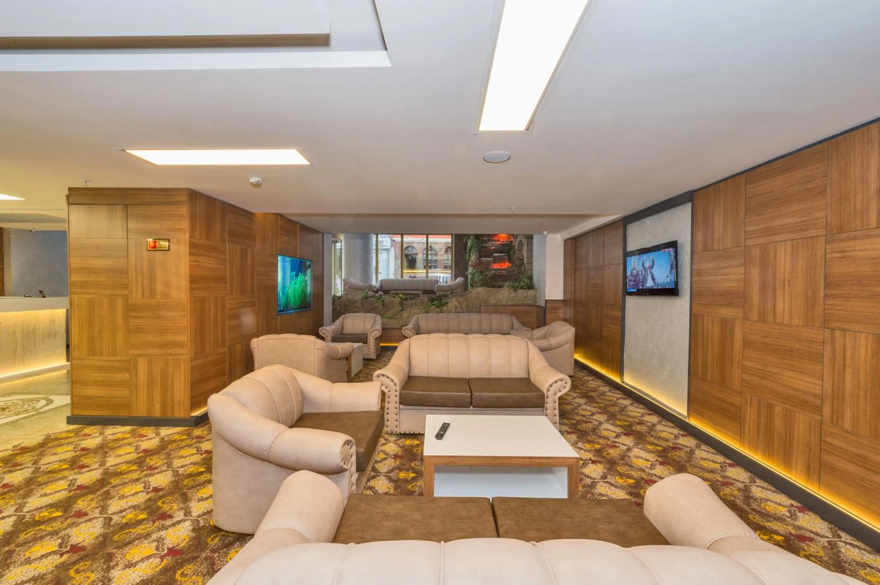 Lobby or reception in Matiat Hotel Istanbul