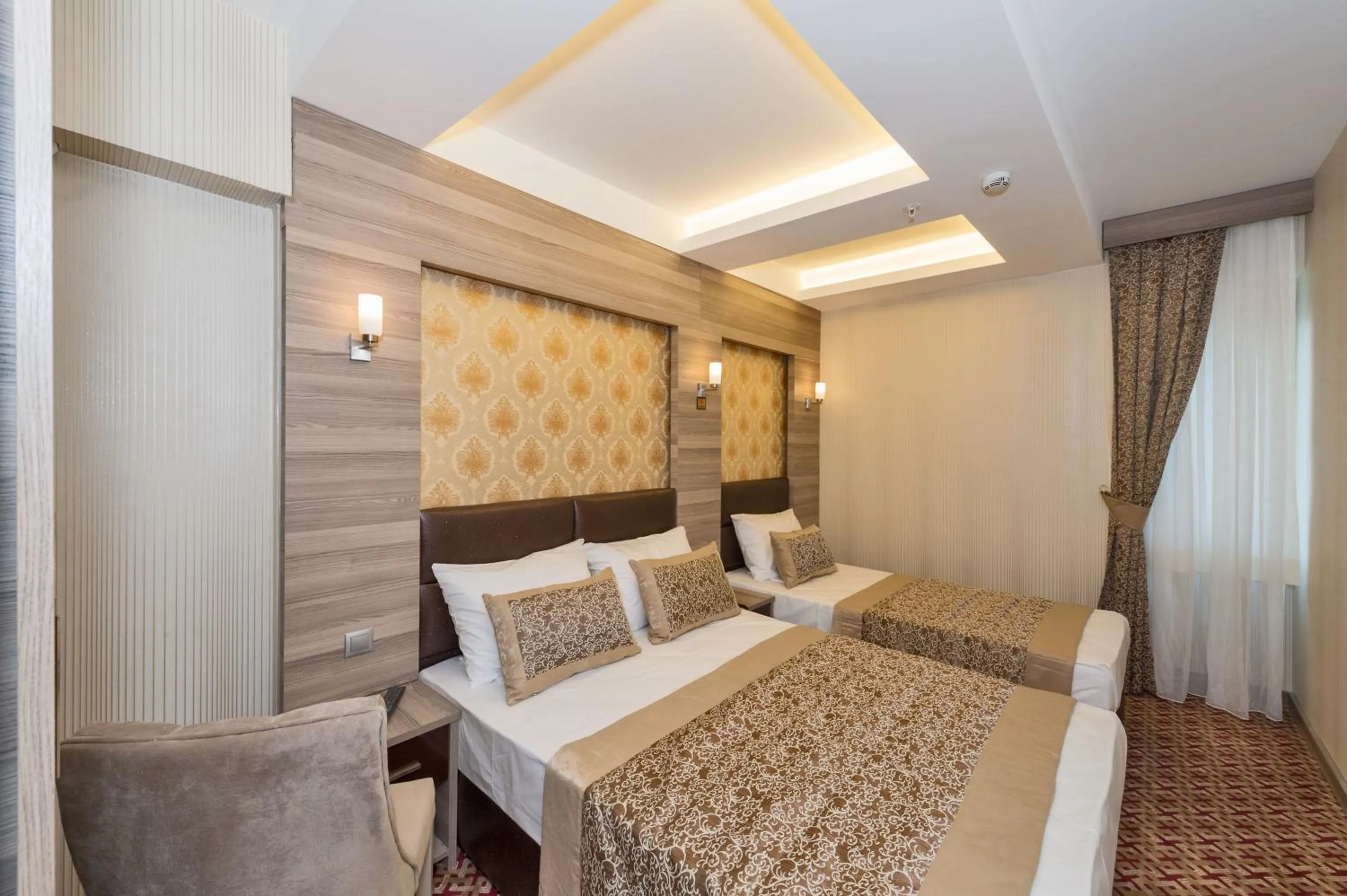 Photo of the whole room in Matiat Hotel Istanbul