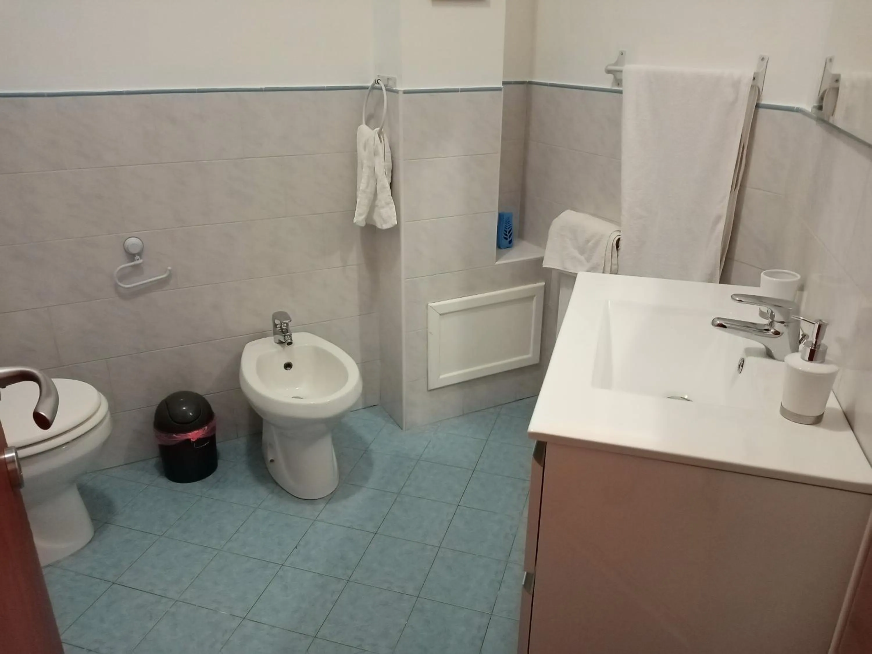 Bathroom in Dante091