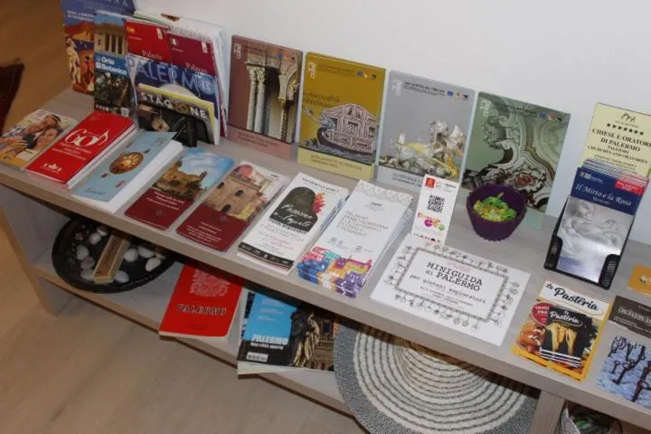 Lobby or reception in Dante091